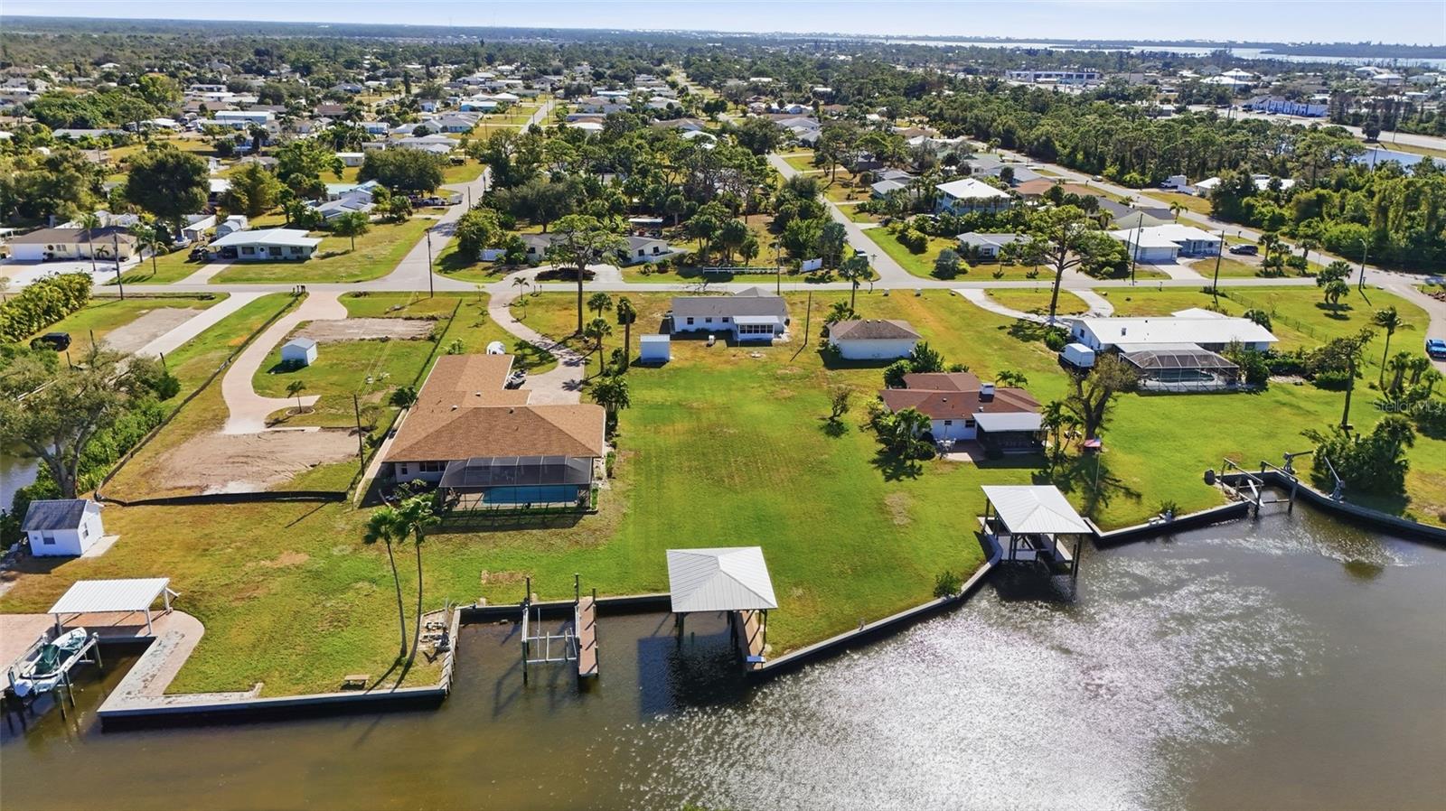 2050 Oyster Creek Dr Property Photo 42