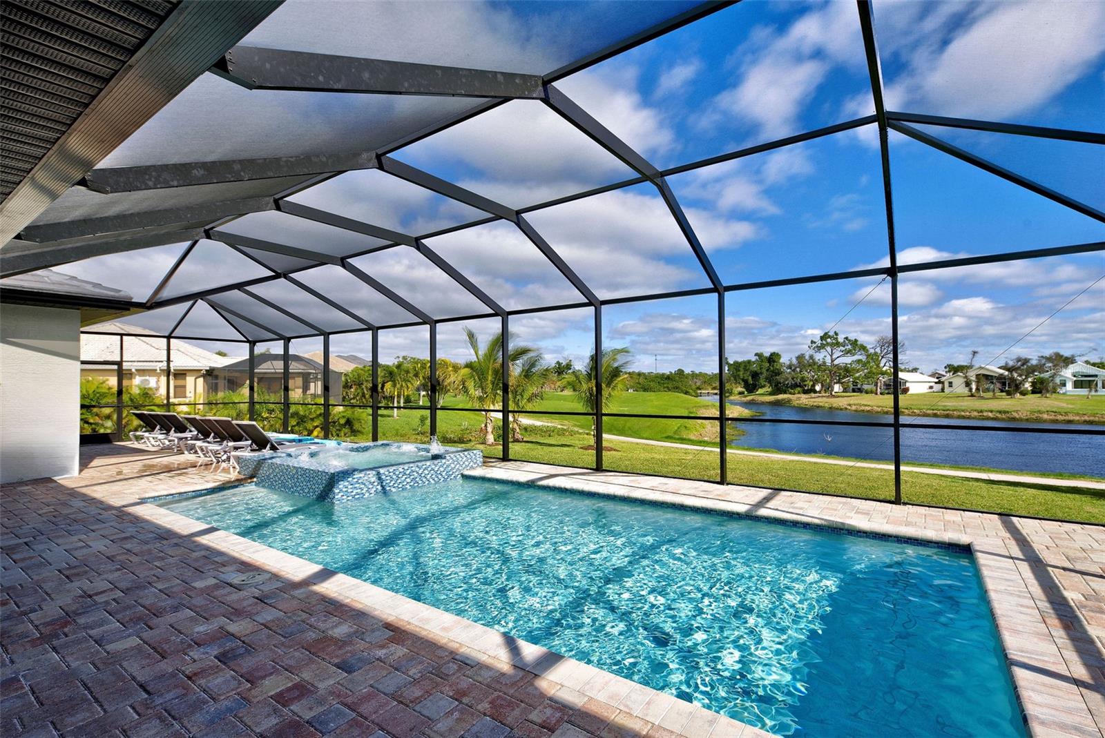 19 Windward Rd Property Photo 3