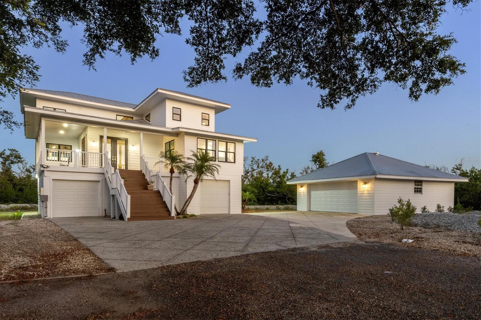 5010 Grouper Hole Ct Property Photo 4