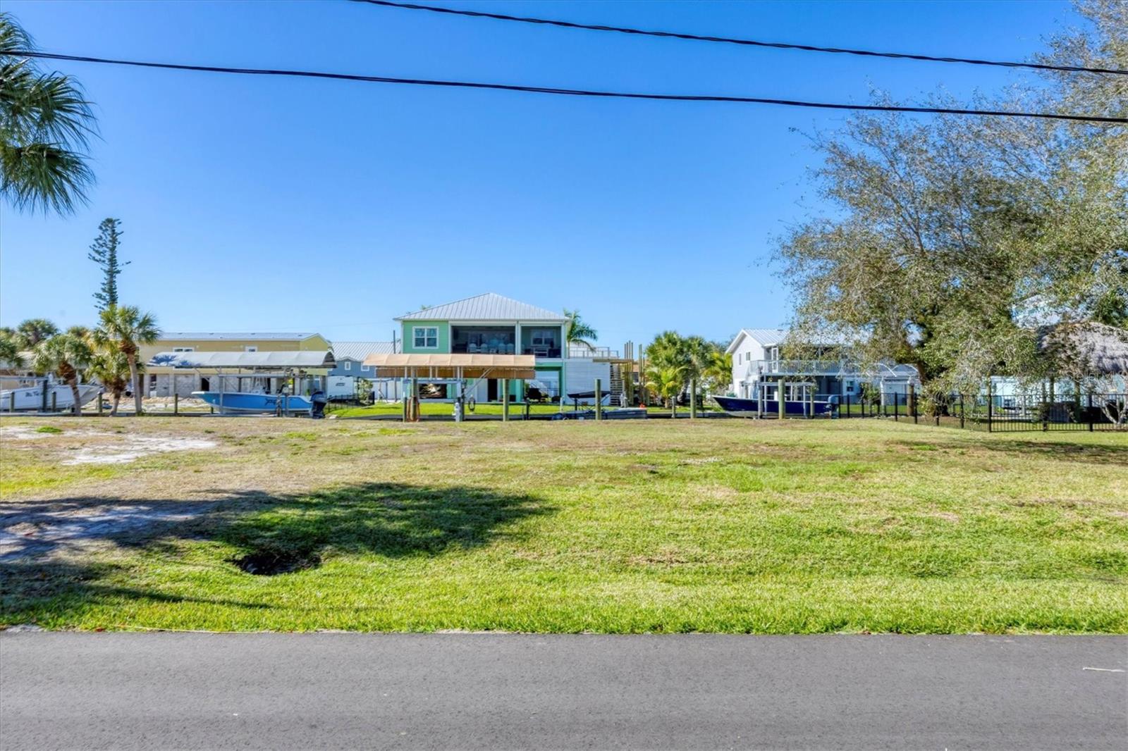 10484 Raymond St Property Photo 25