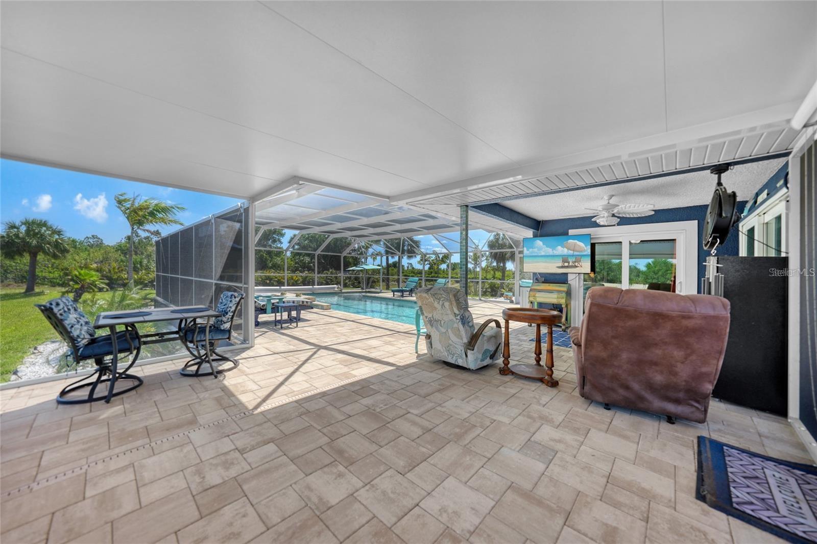 24805 Nova Ln Property Photo 11