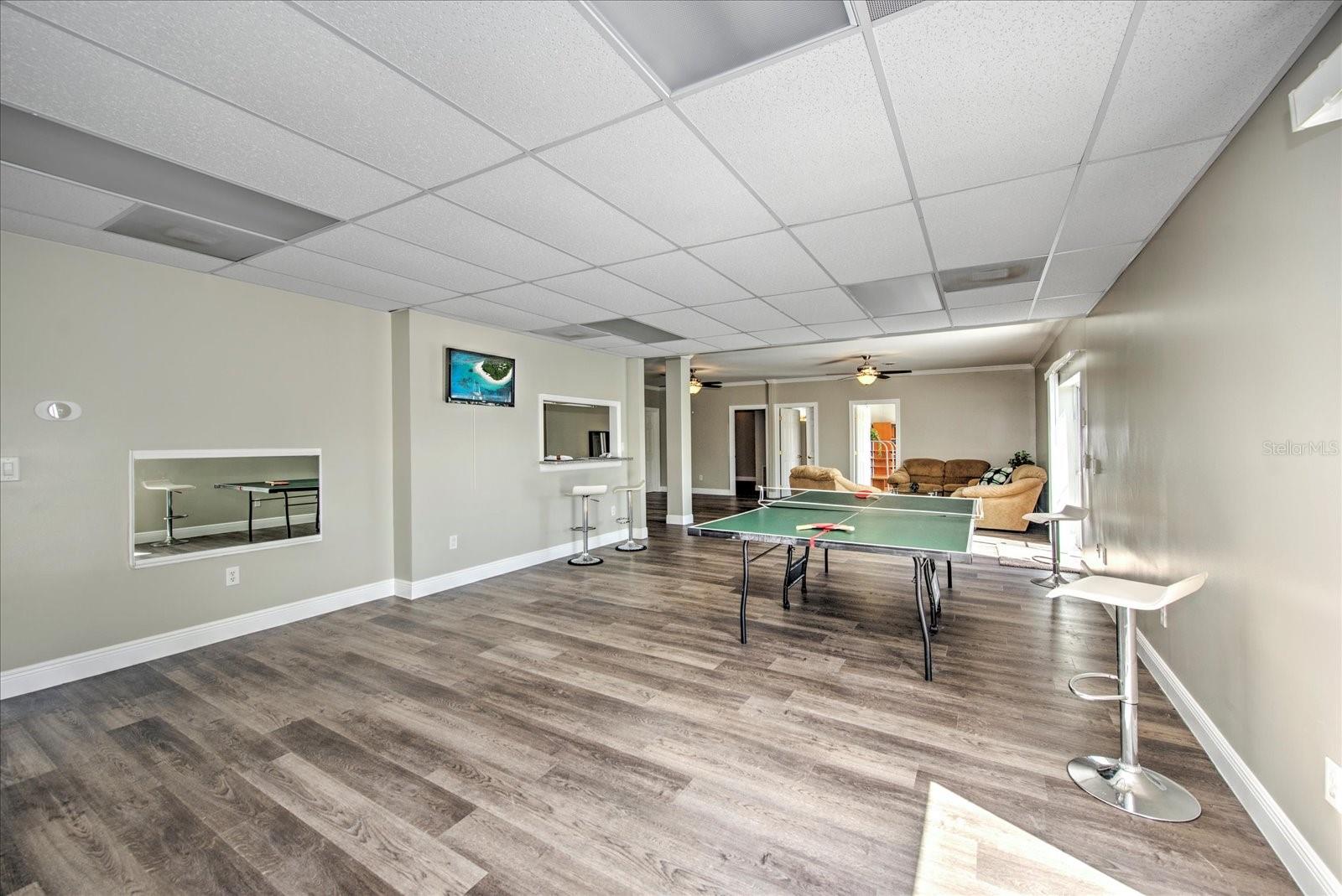 4424 N Canal Cir Property Photo 8