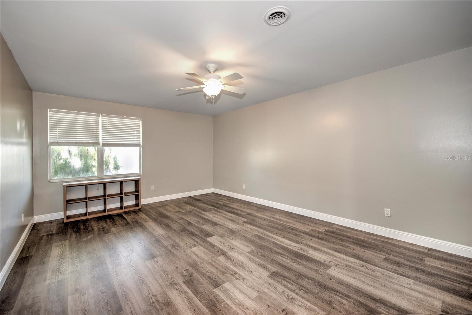 4424 N Canal Cir Property Photo 11