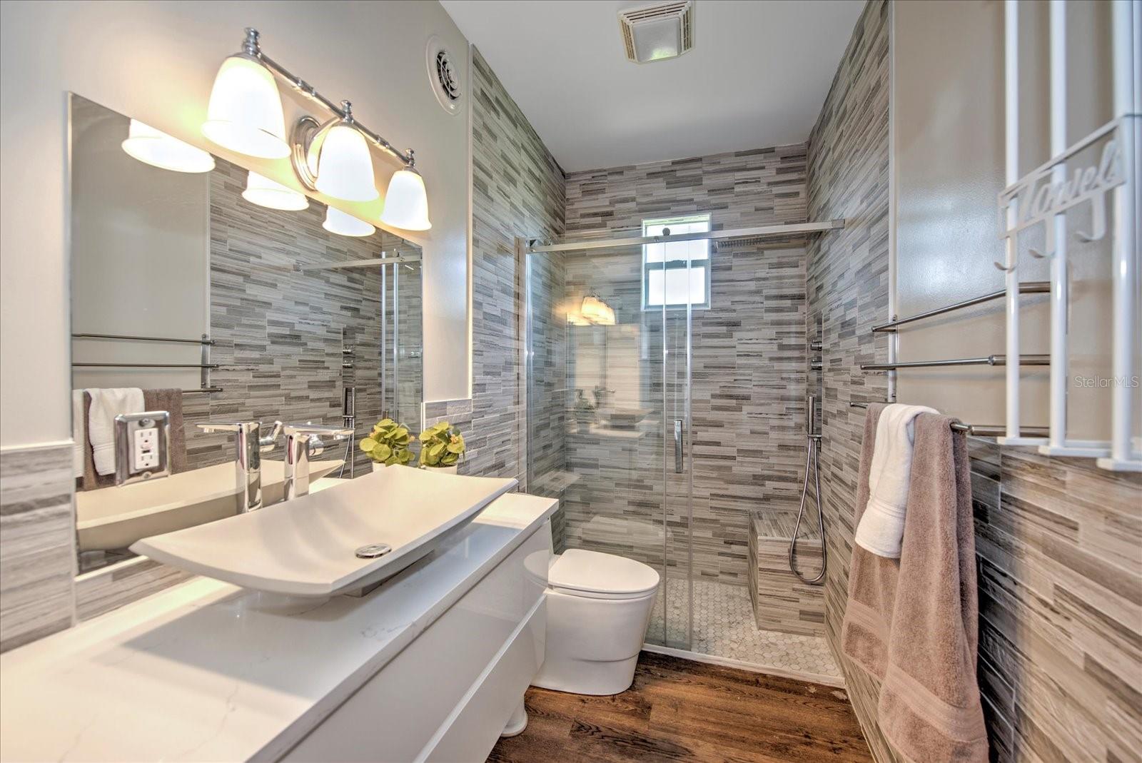 4424 N Canal Cir Property Photo 12
