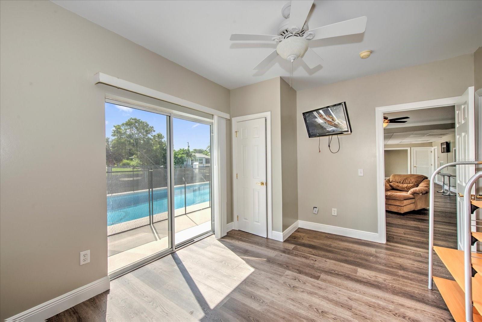 4424 N Canal Cir Property Photo 13