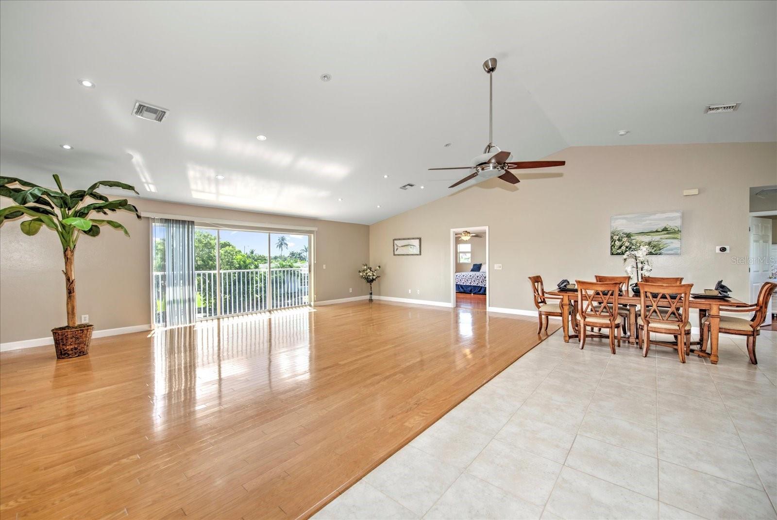 4424 N Canal Cir Property Photo 20