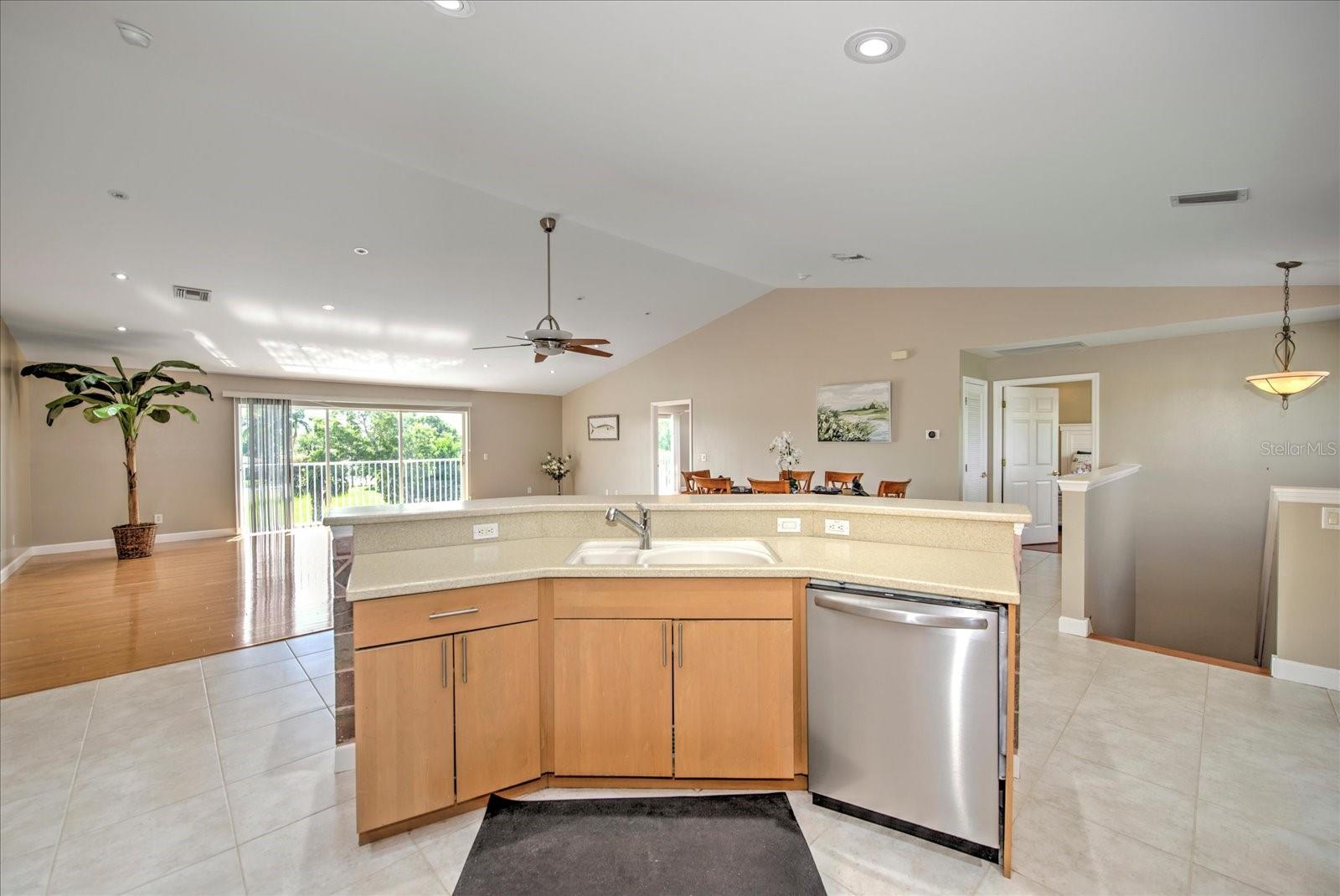 4424 N Canal Cir Property Photo 22