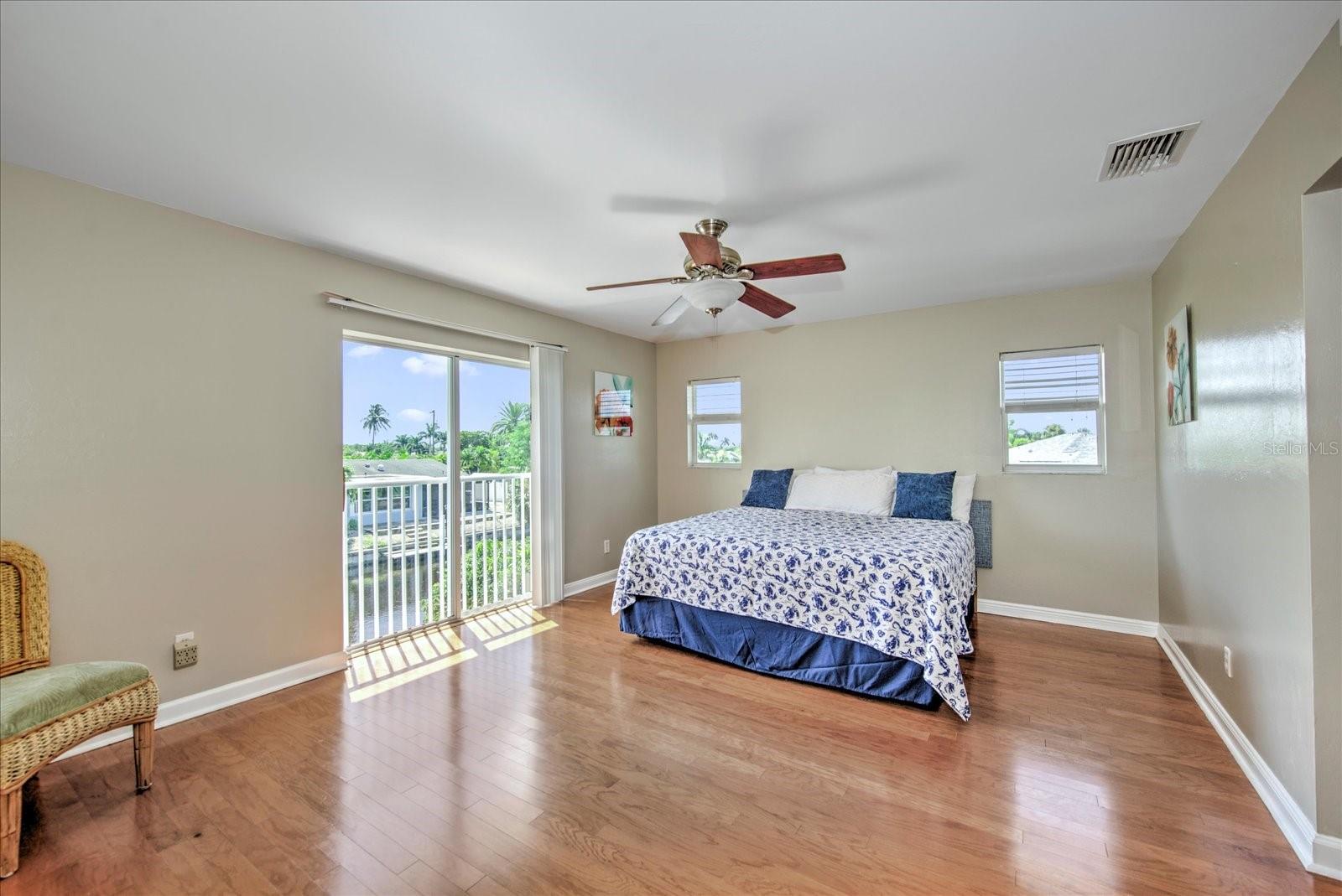4424 N Canal Cir Property Photo 25