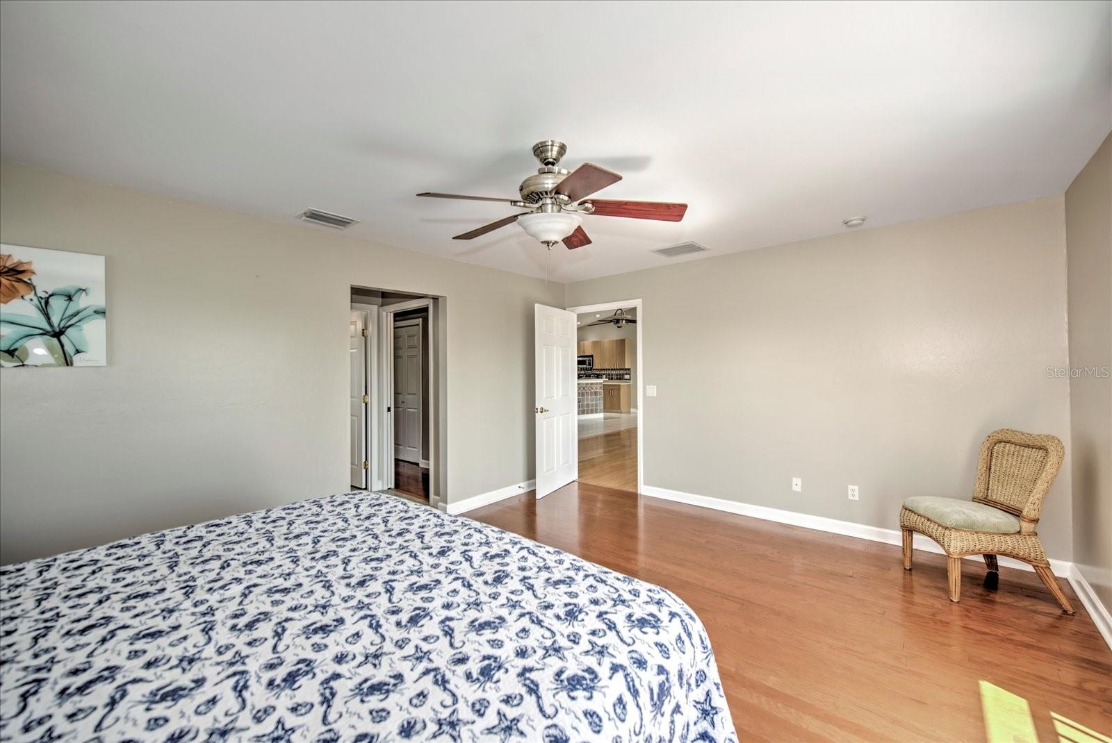 4424 N Canal Cir Property Photo 26