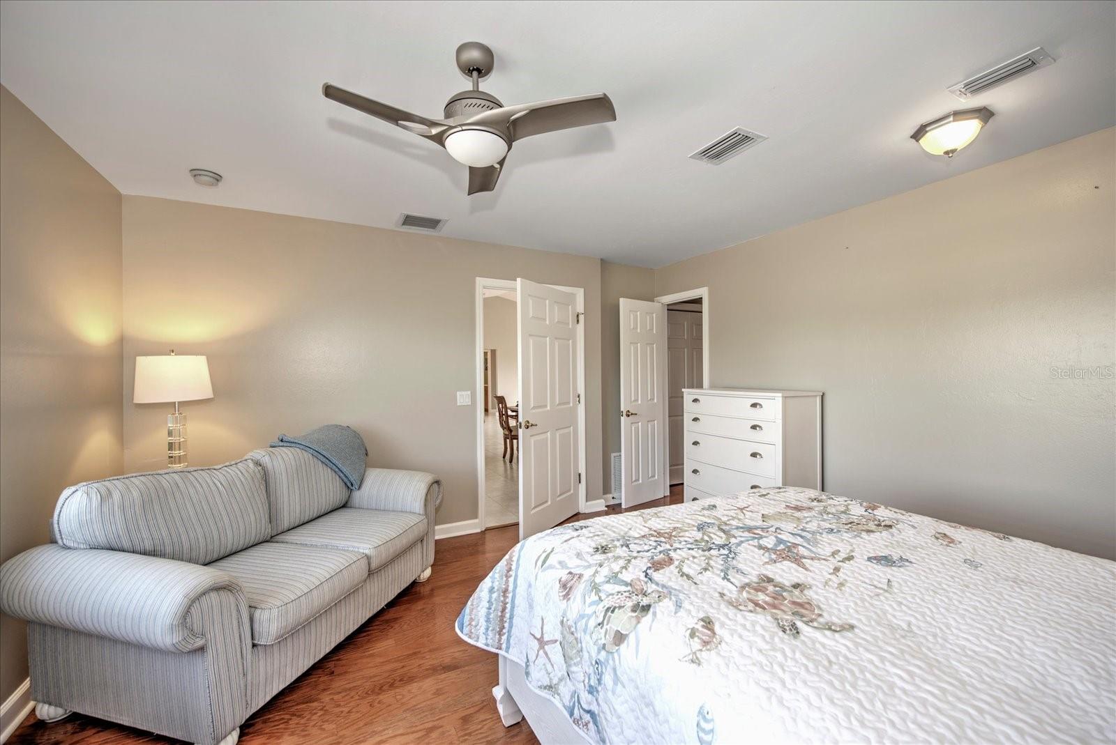 4424 N Canal Cir Property Photo 35
