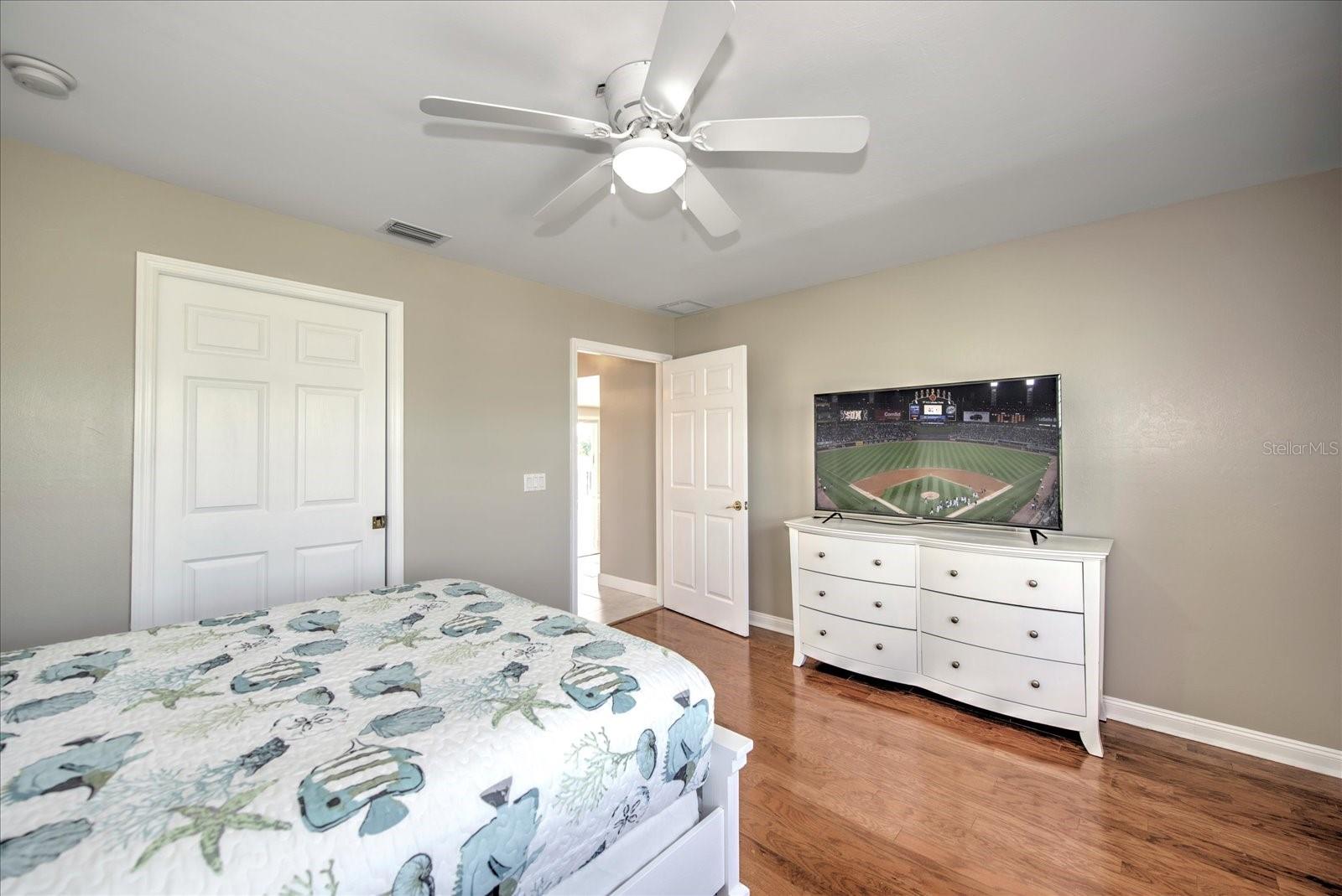 4424 N Canal Cir Property Photo 37