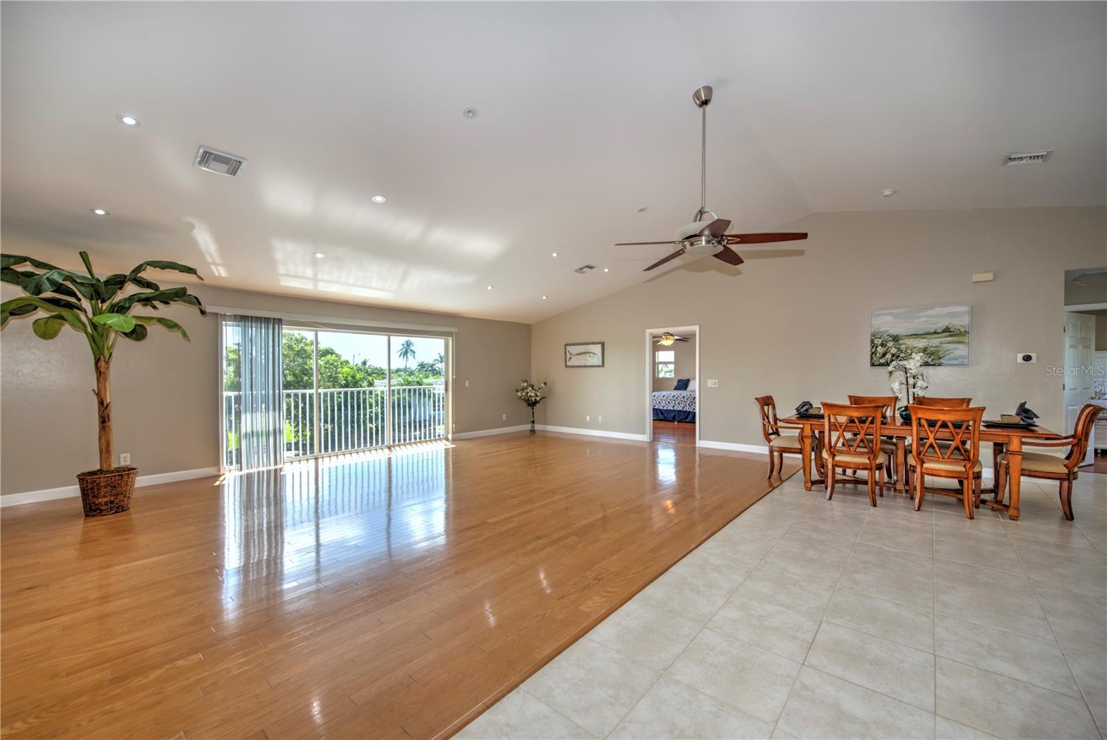 4424 N Canal Cir Property Photo 39