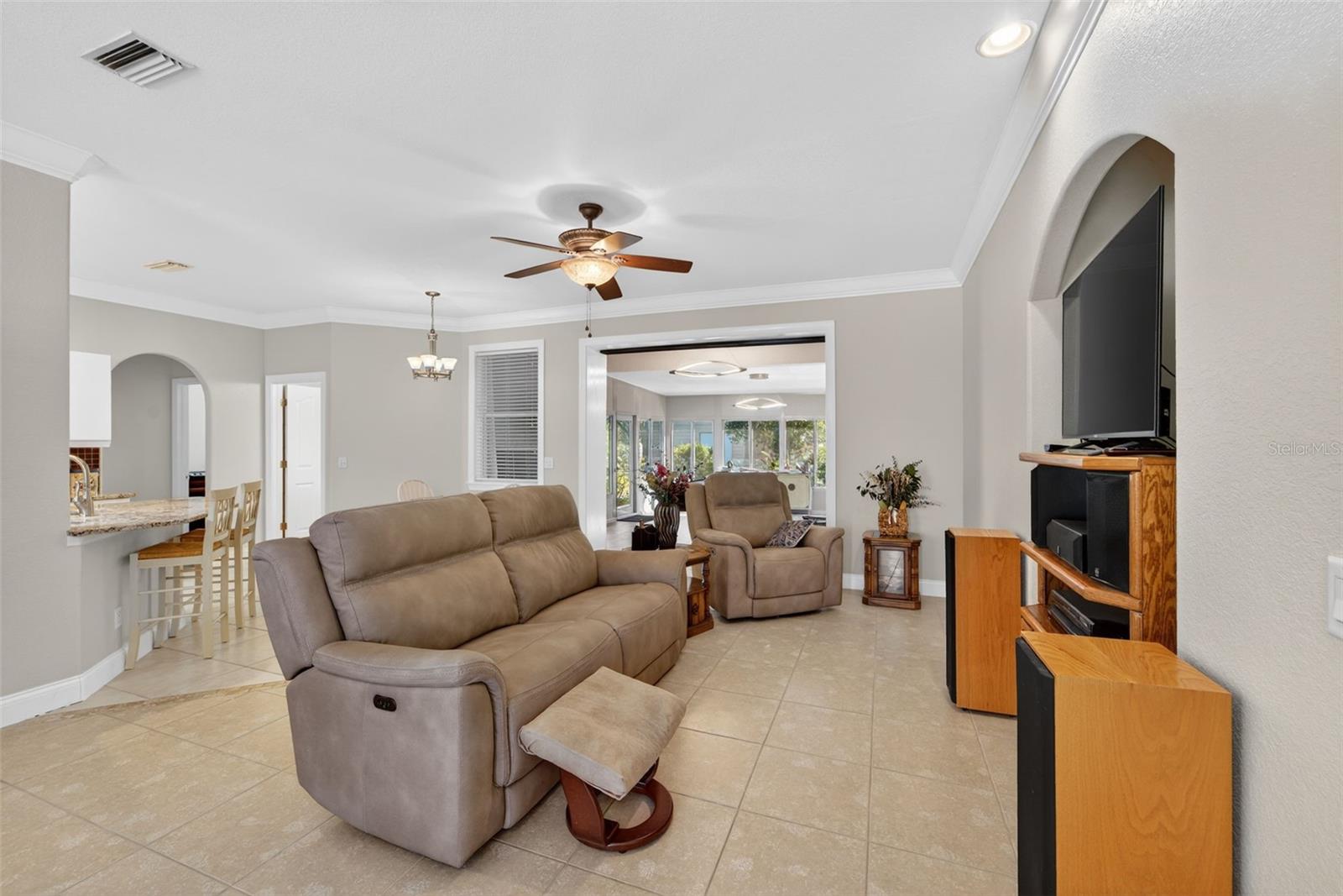 7888 Evinrude Ave Property Photo 4