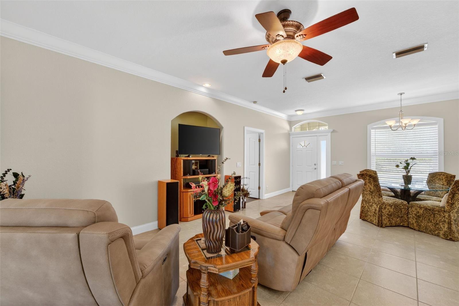 7888 Evinrude Ave Property Photo 6