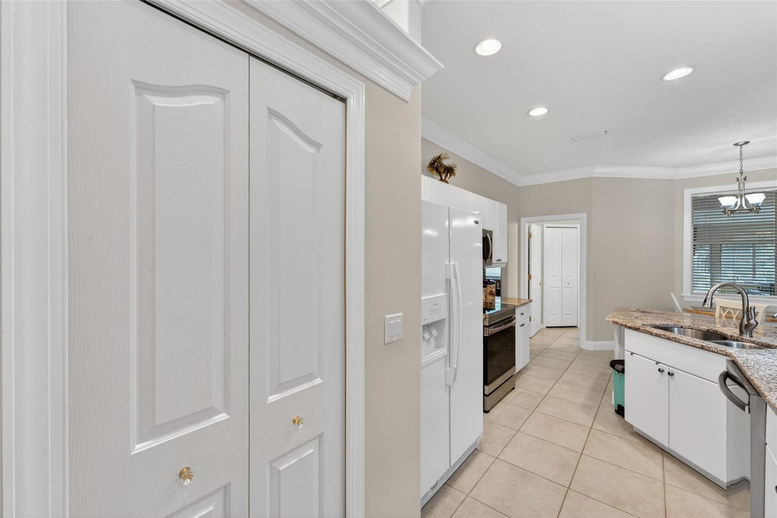 7888 Evinrude Ave Property Photo 13