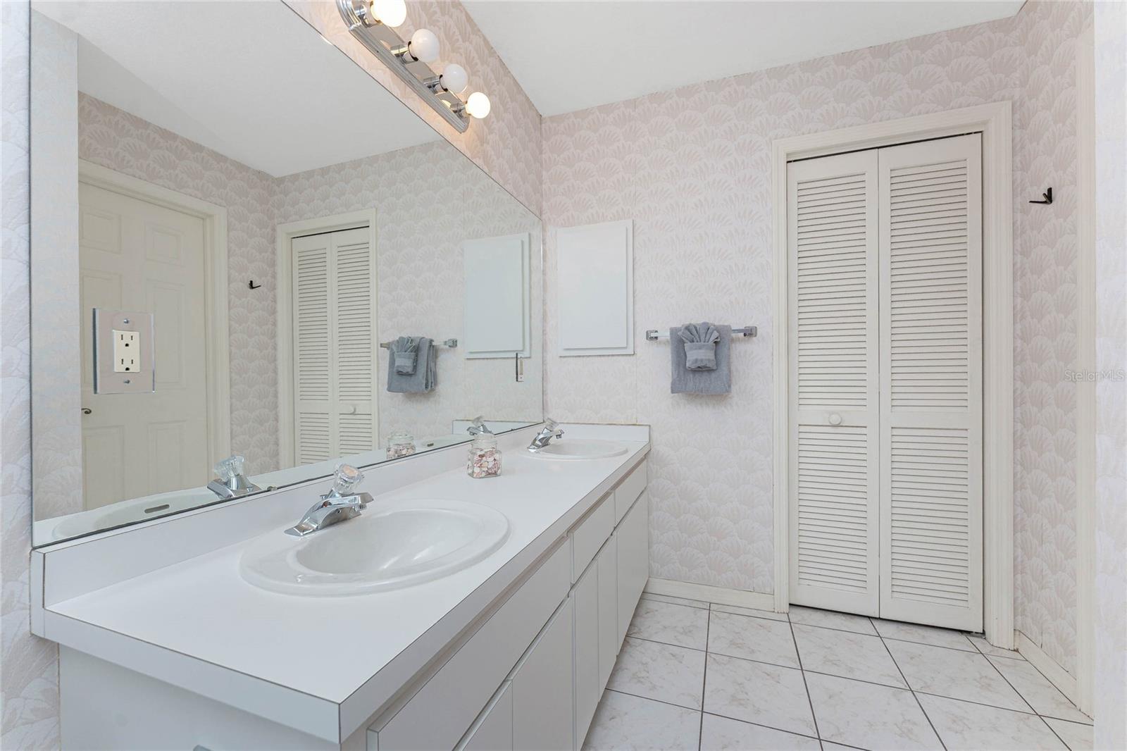 21 Bunker Ln Property Photo 37