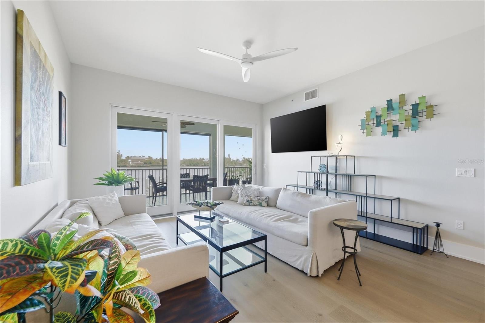 11120 Hacienda Del Mar Blvd #f-205 Property Photo 10