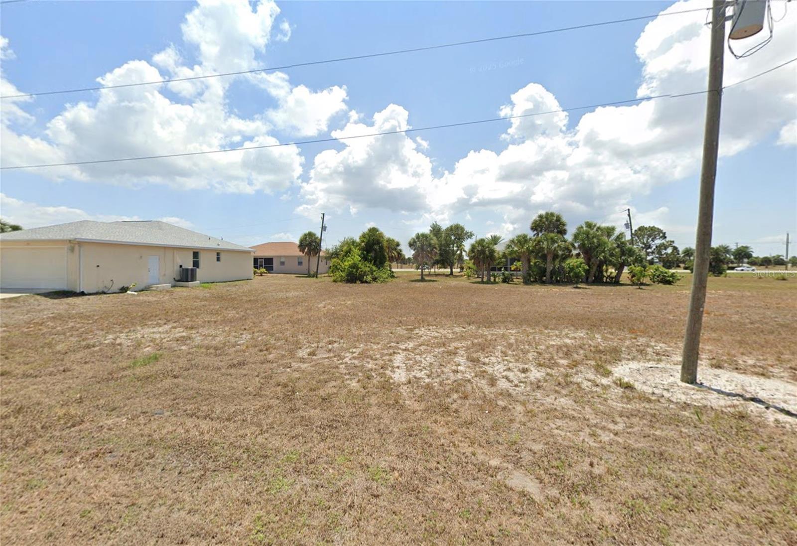 21 Brig Cir E Property Photo 2