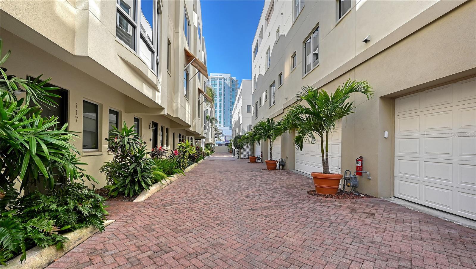 235 Cocoanut Ave #117c Property Photo 2
