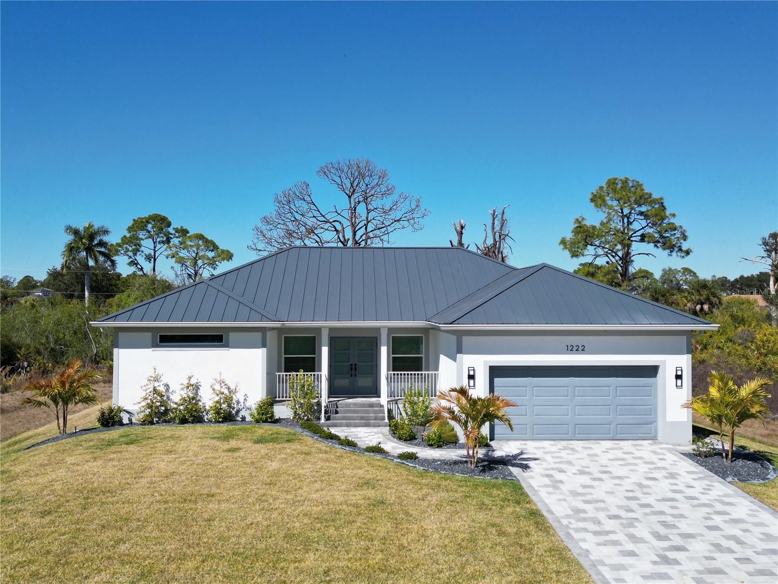 1222 UNDERHILL CIR Property Photo 1