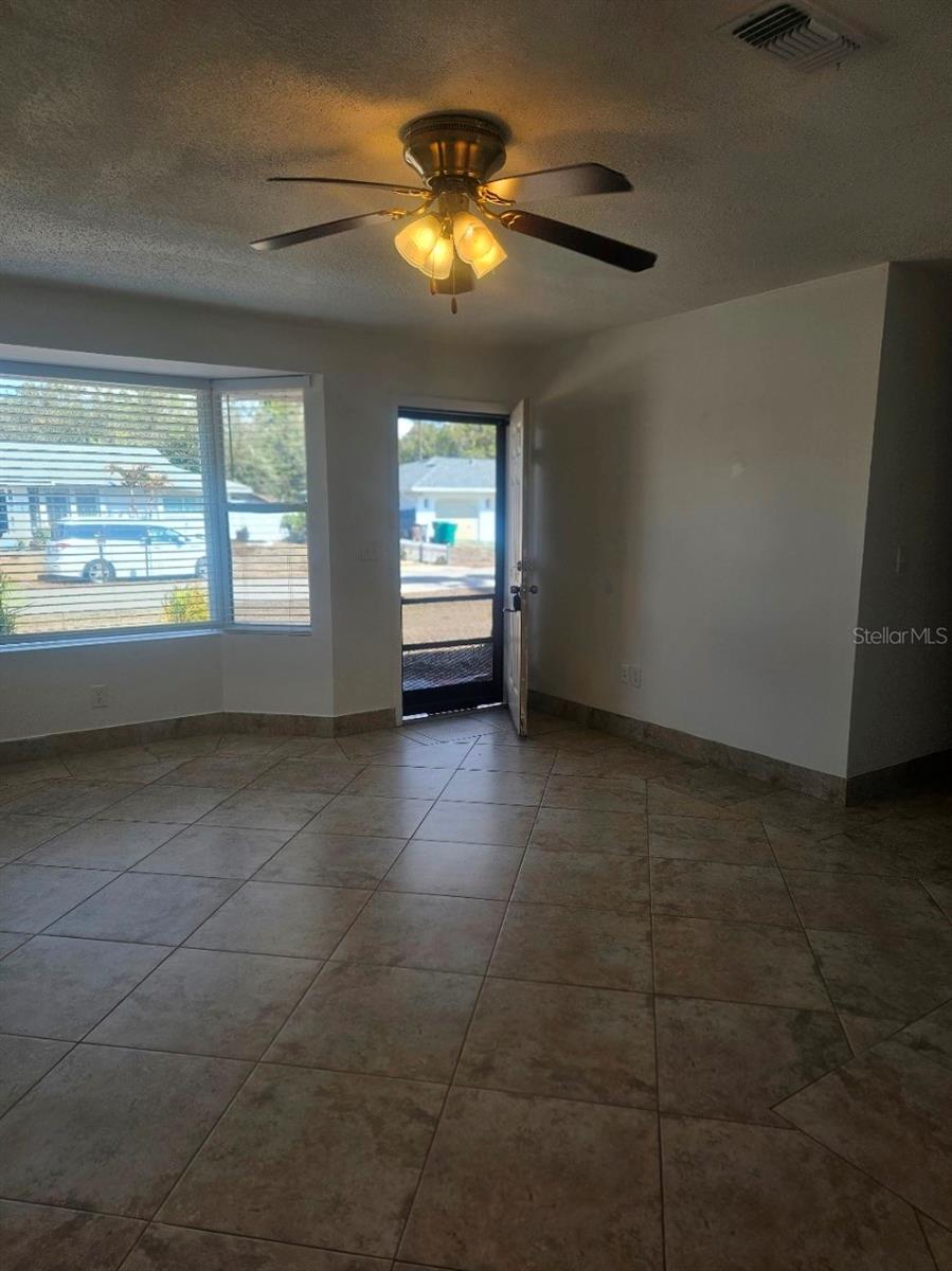 1225 Armsdale Ave Property Photo 6