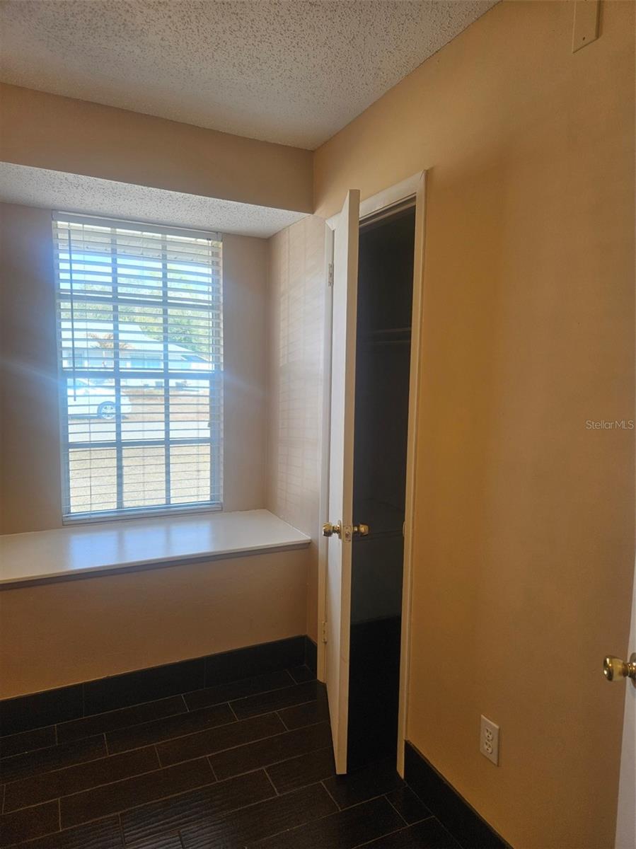 1225 Armsdale Ave Property Photo 24