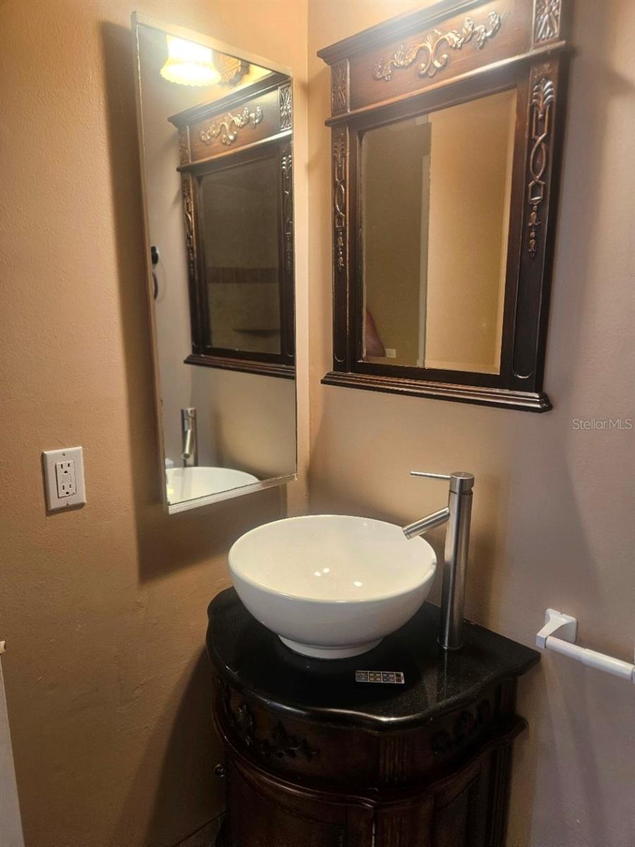 1225 Armsdale Ave Property Photo 28