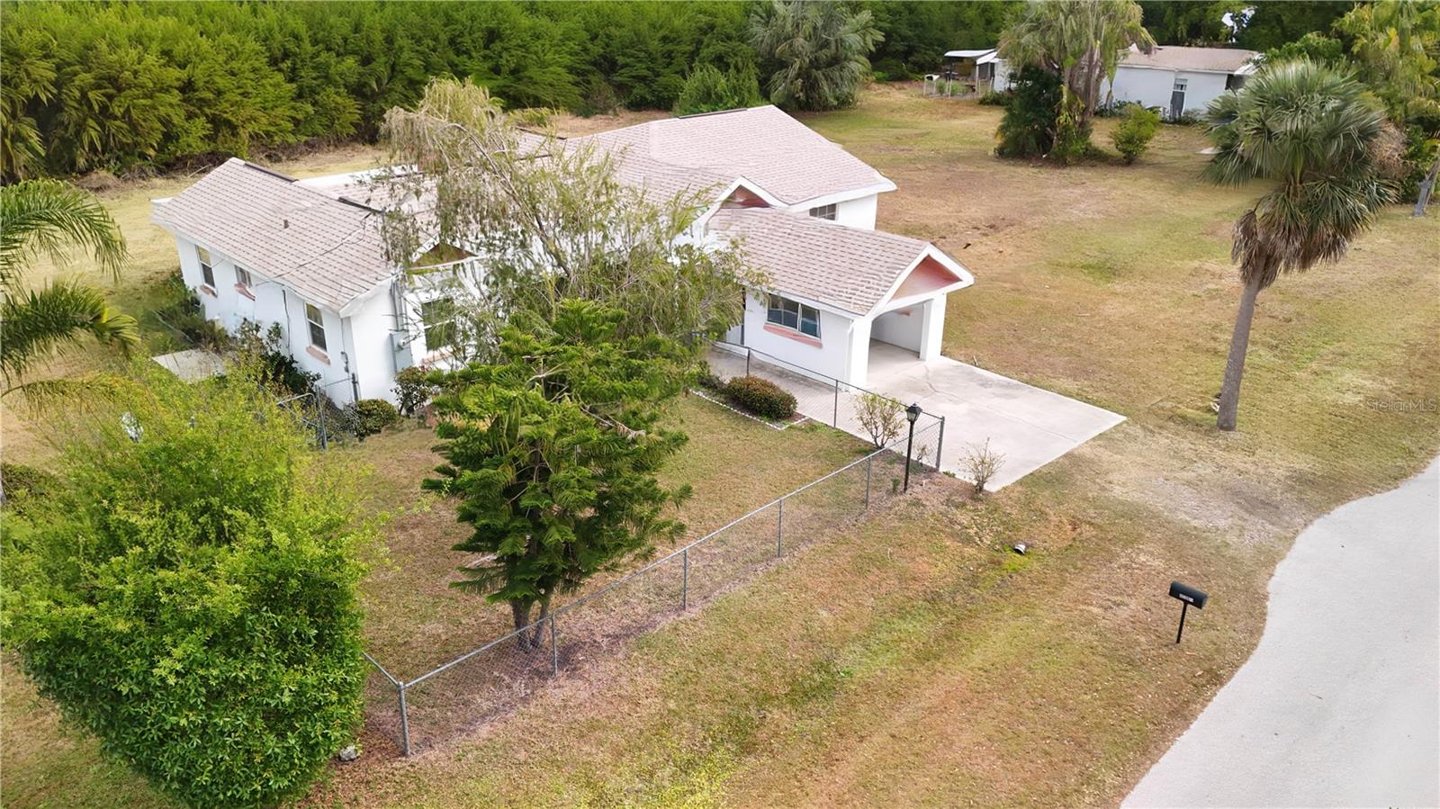6386 Scott St Property Photo 5