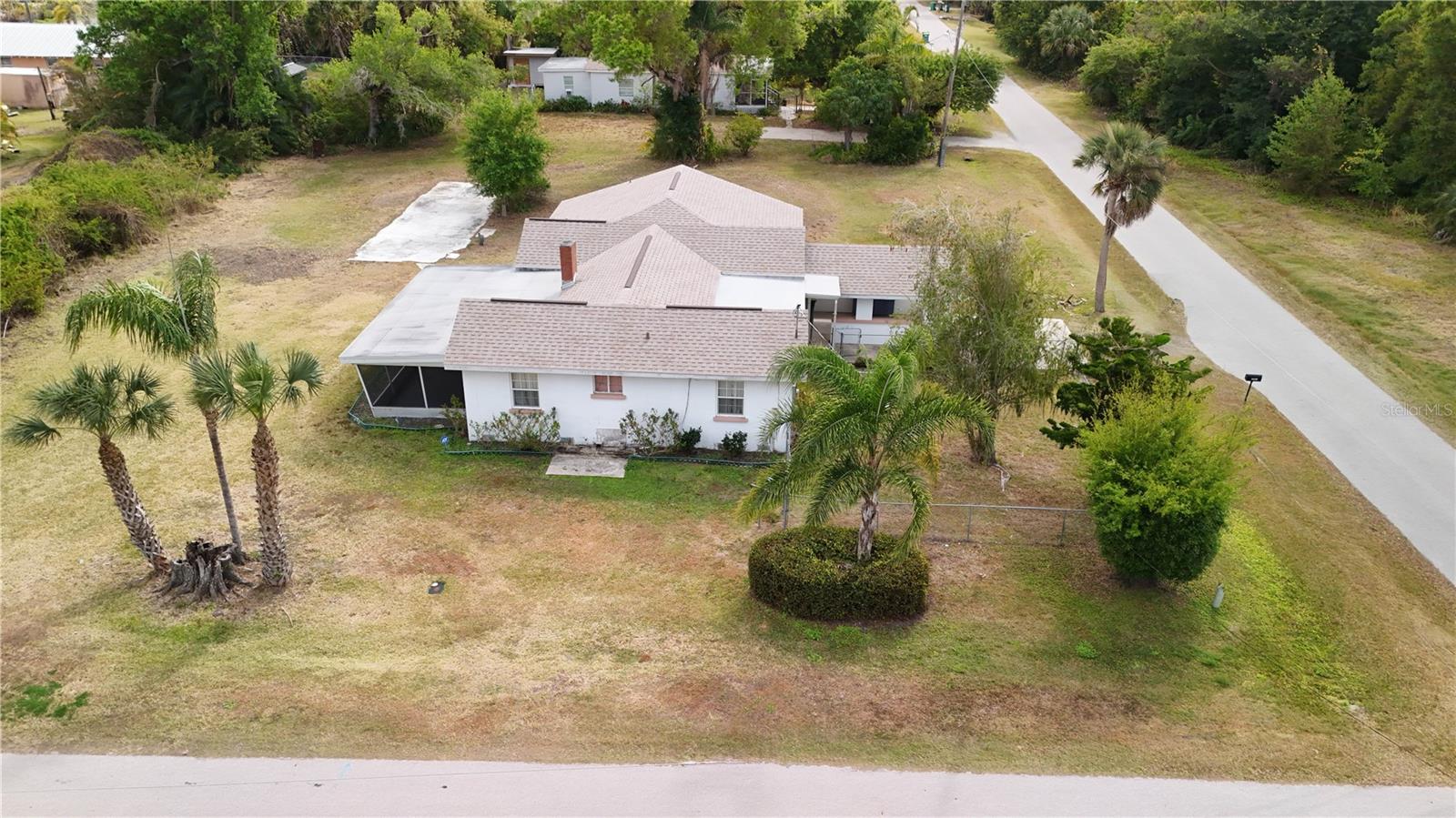 6386 Scott St Property Photo 8