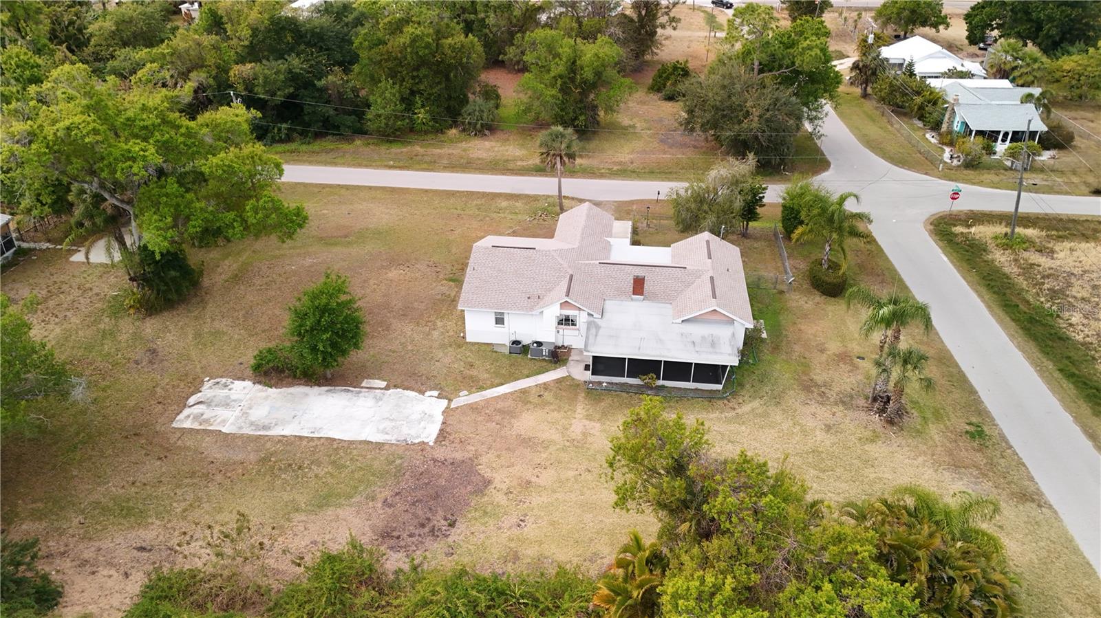 6386 Scott St Property Photo 14