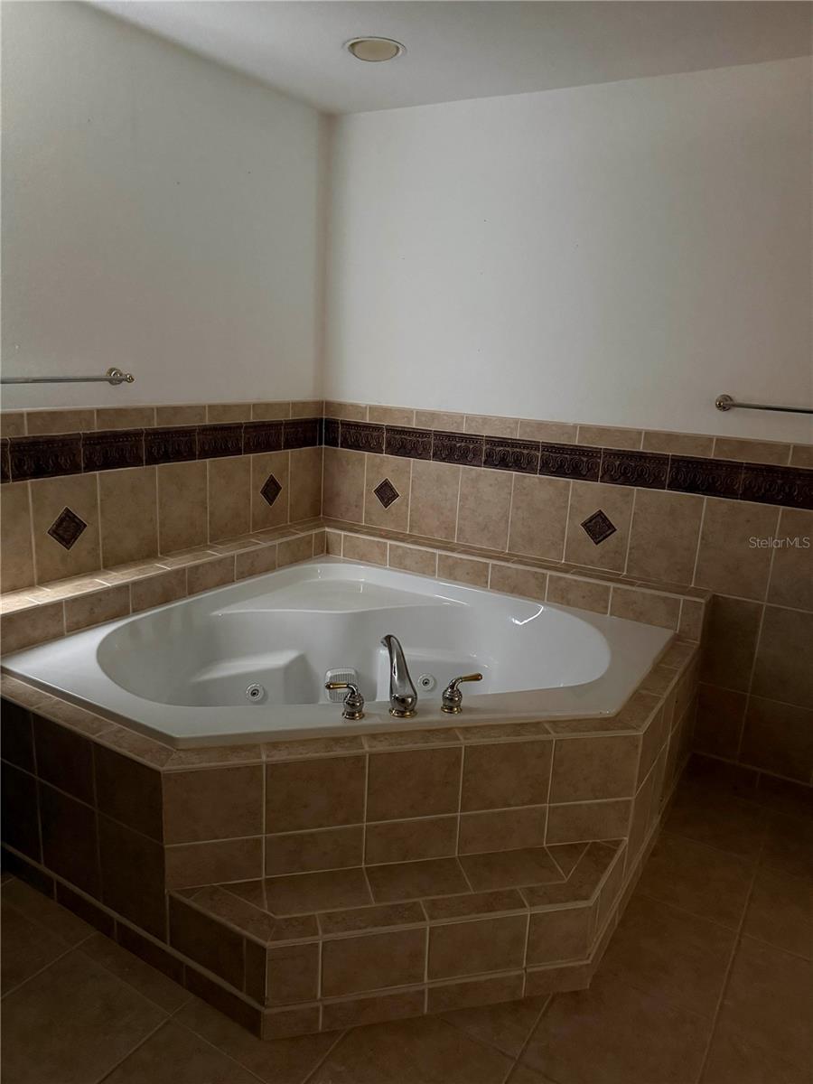 6386 Scott St Property Photo 29