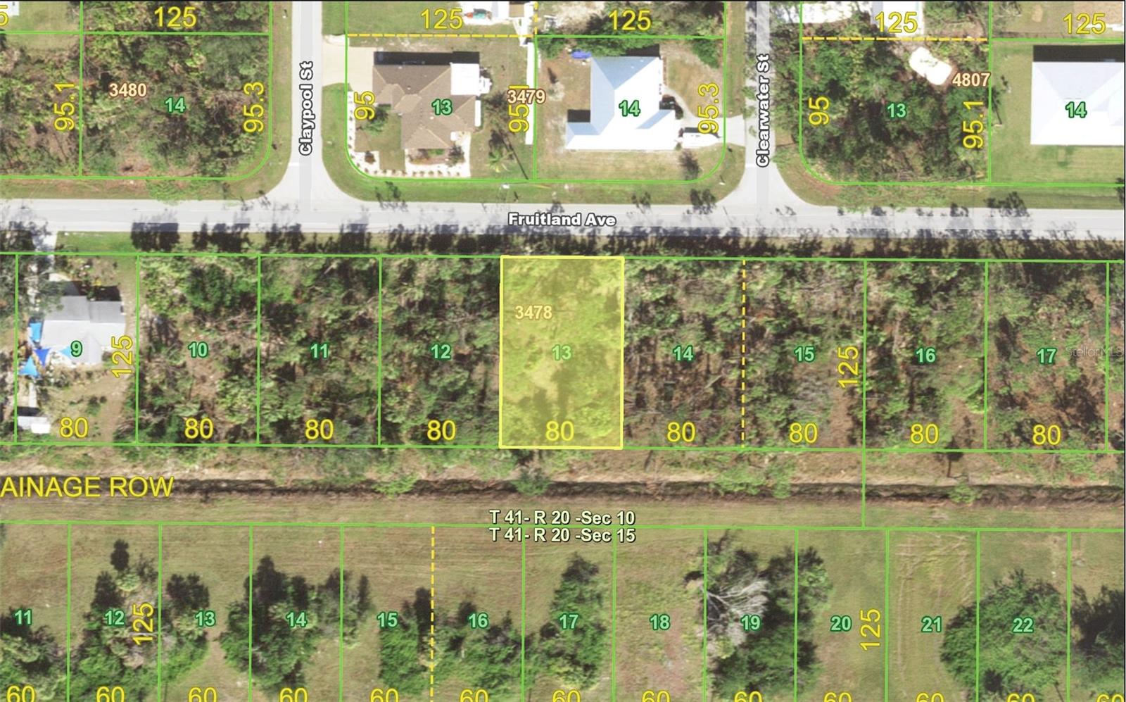 9113 FRUITLAND AVE Property Photo 1