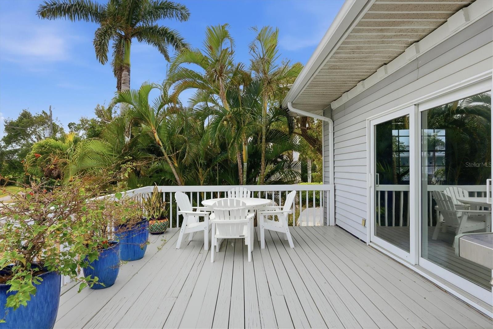 281 Seabreeze Ct Property Photo 17