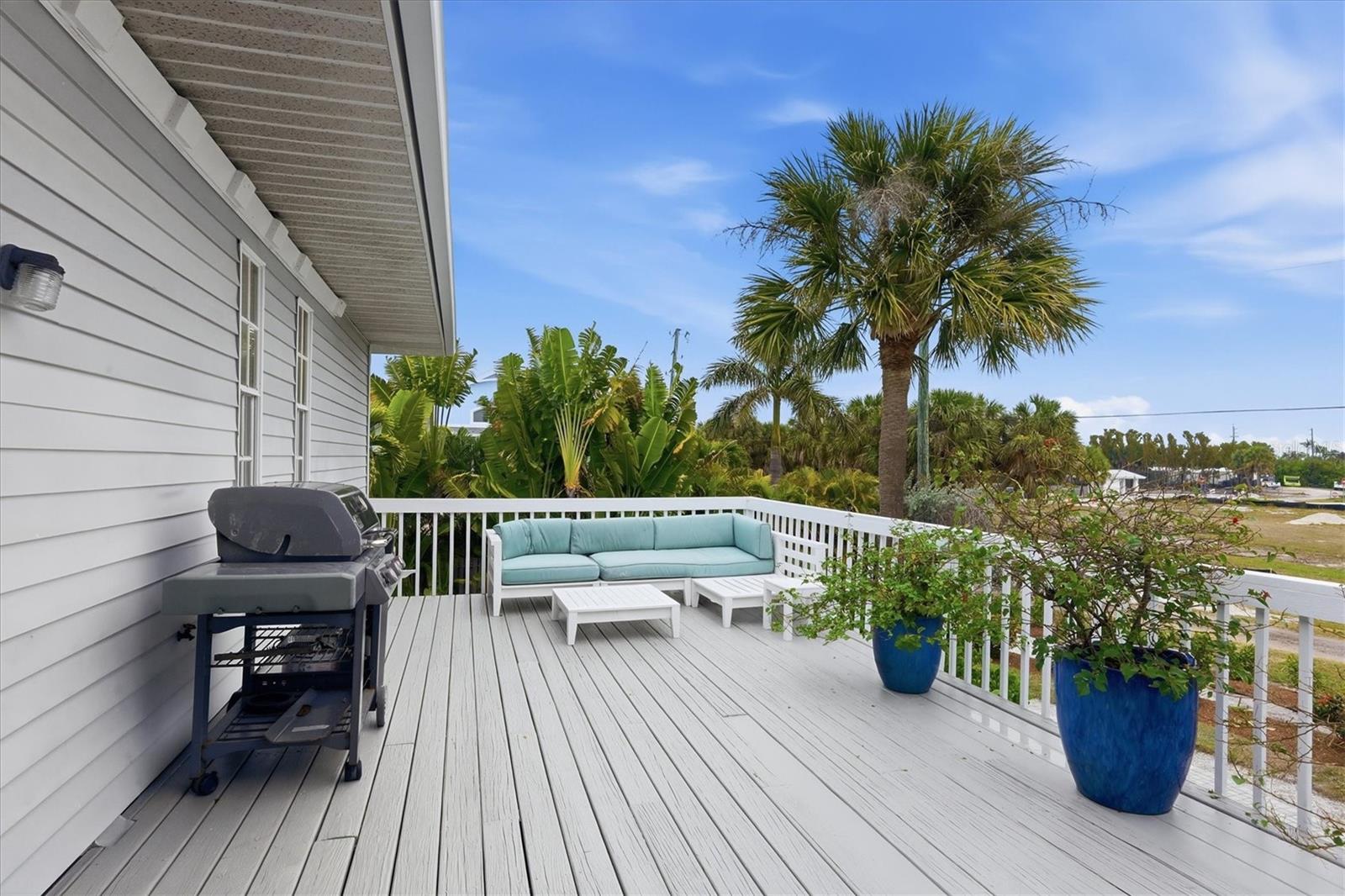 281 Seabreeze Ct Property Photo 19