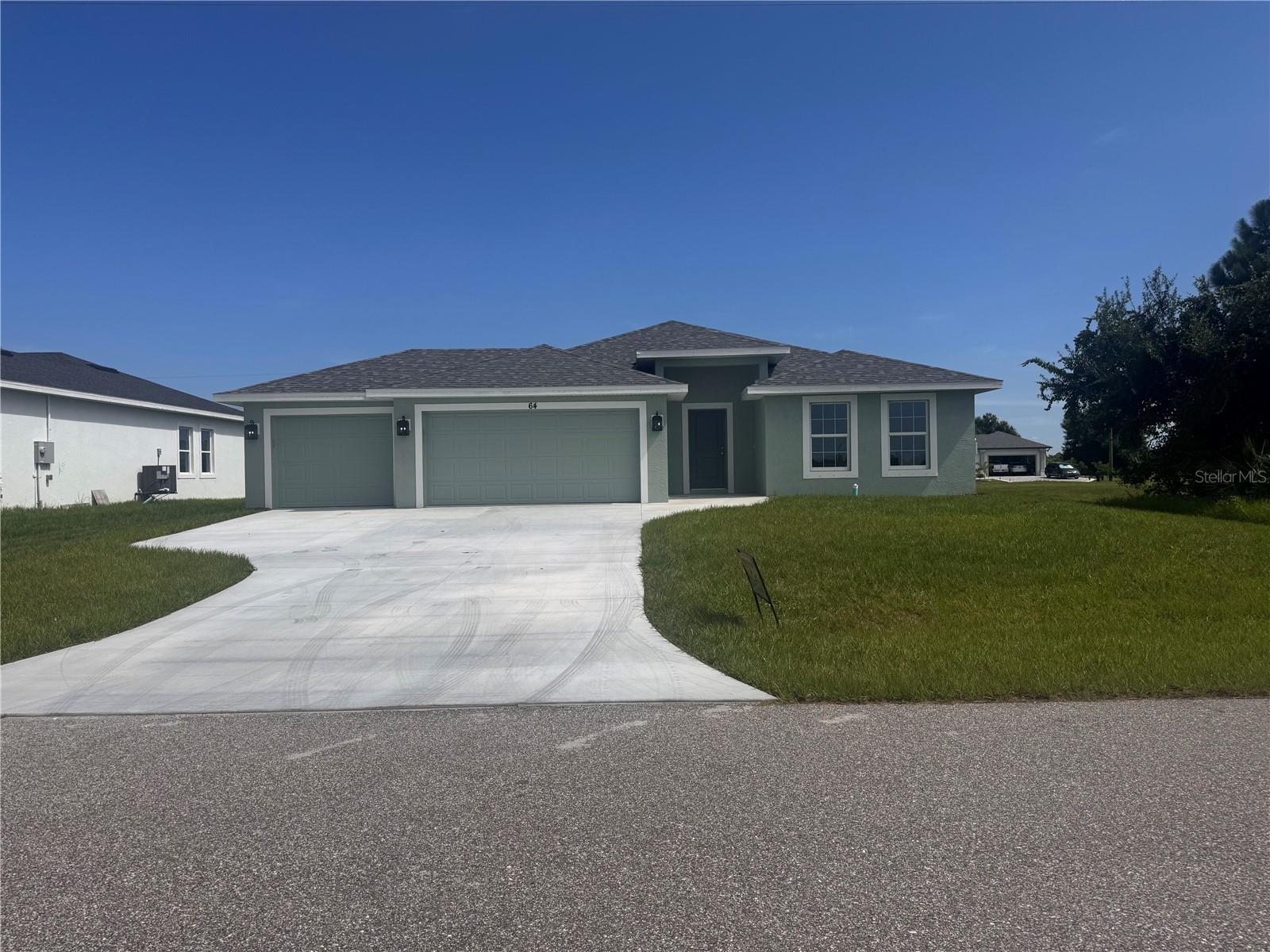 64 LATEEN SAIL DR Property Photo 1