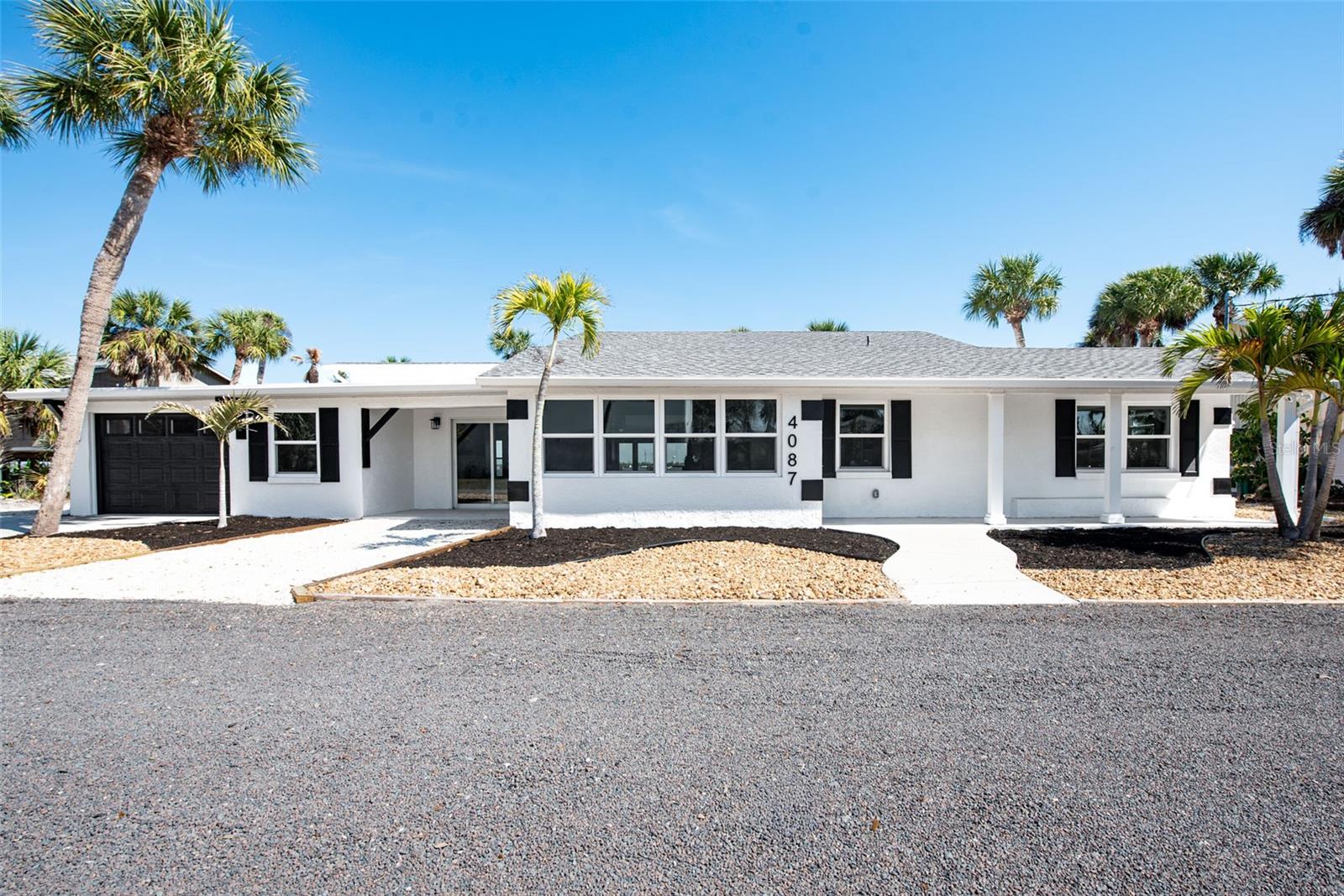 4087 Pelican Shores Cir Property Photo 2