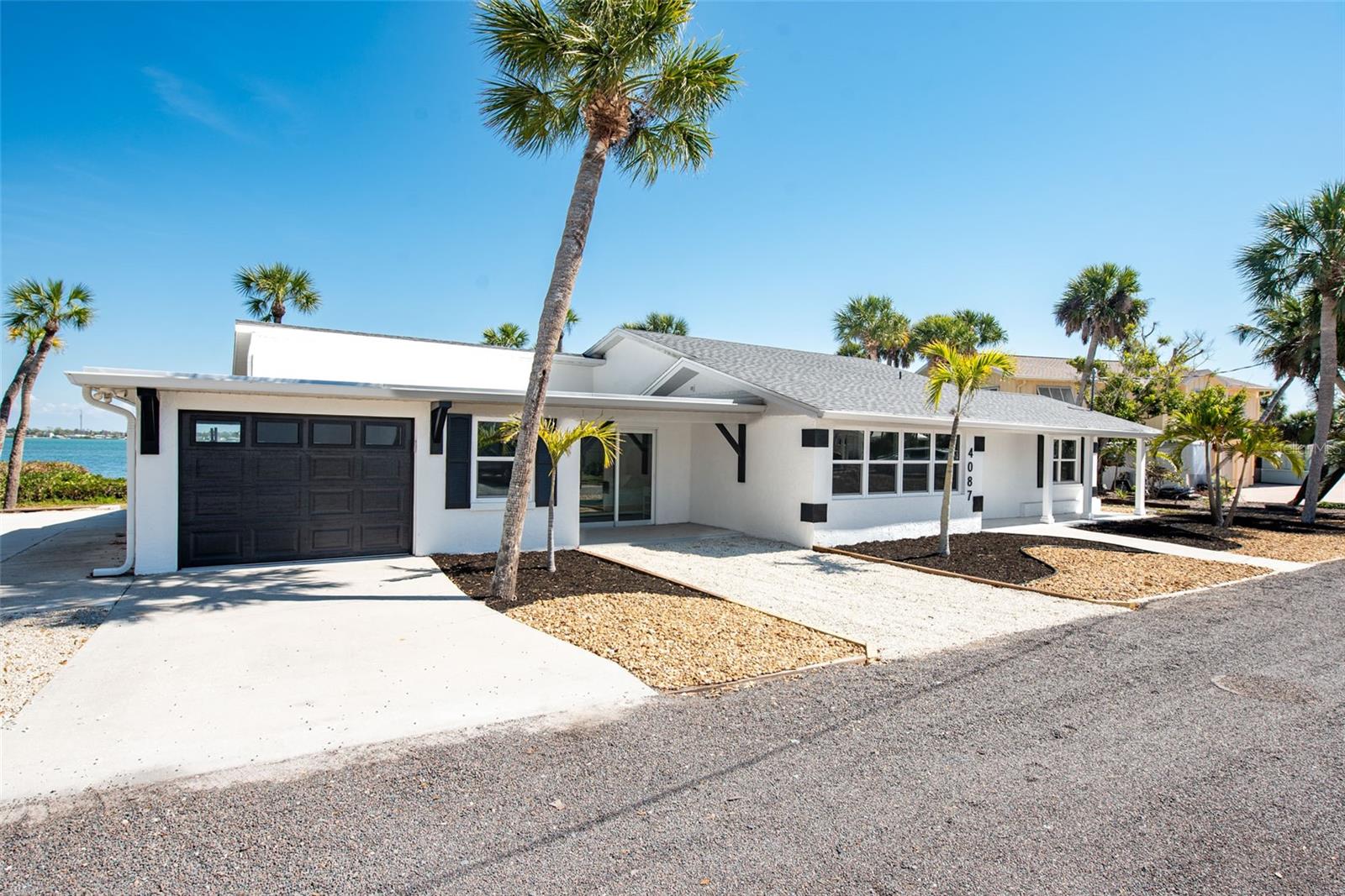 4087 Pelican Shores Cir Property Photo 4