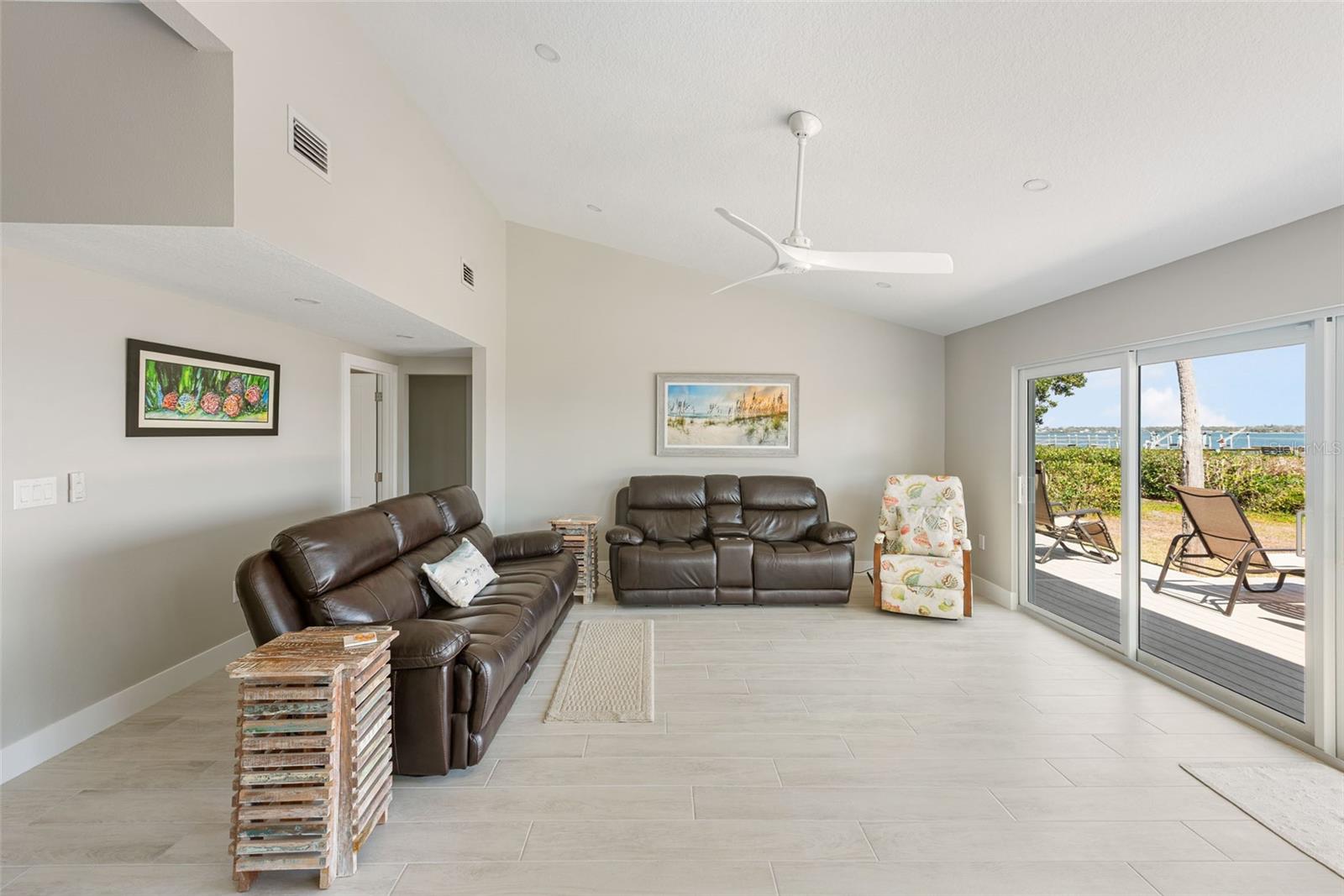 4087 Pelican Shores Cir Property Photo 26