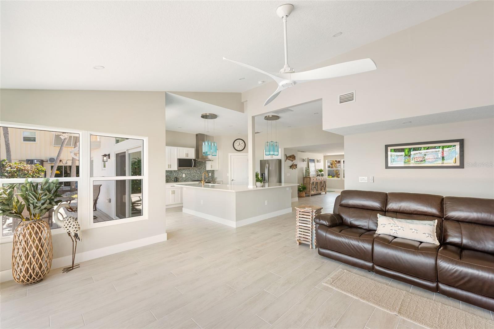 4087 Pelican Shores Cir Property Photo 28