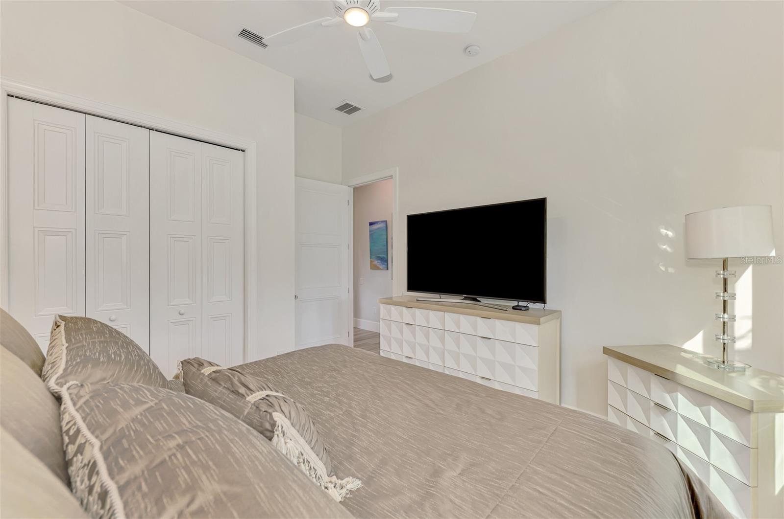 3051 Rivershore Ln Property Photo 13