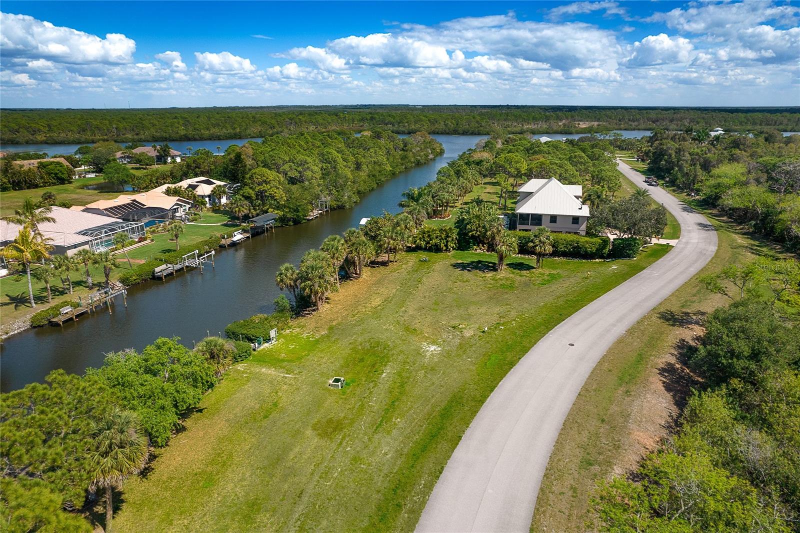 10160 Creekside Dr Property Photo 12