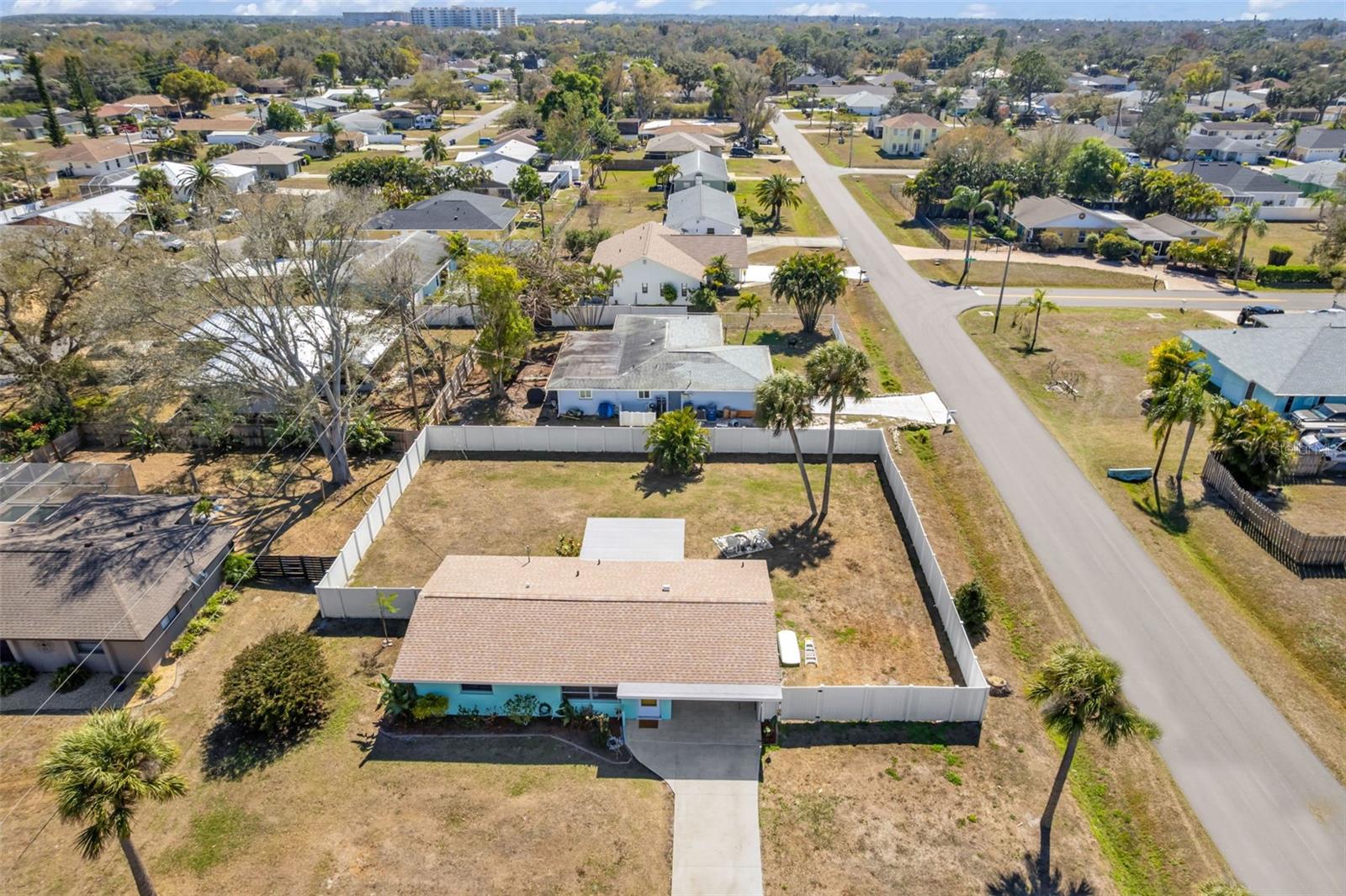 960 DARWIN RD Property Photo 1