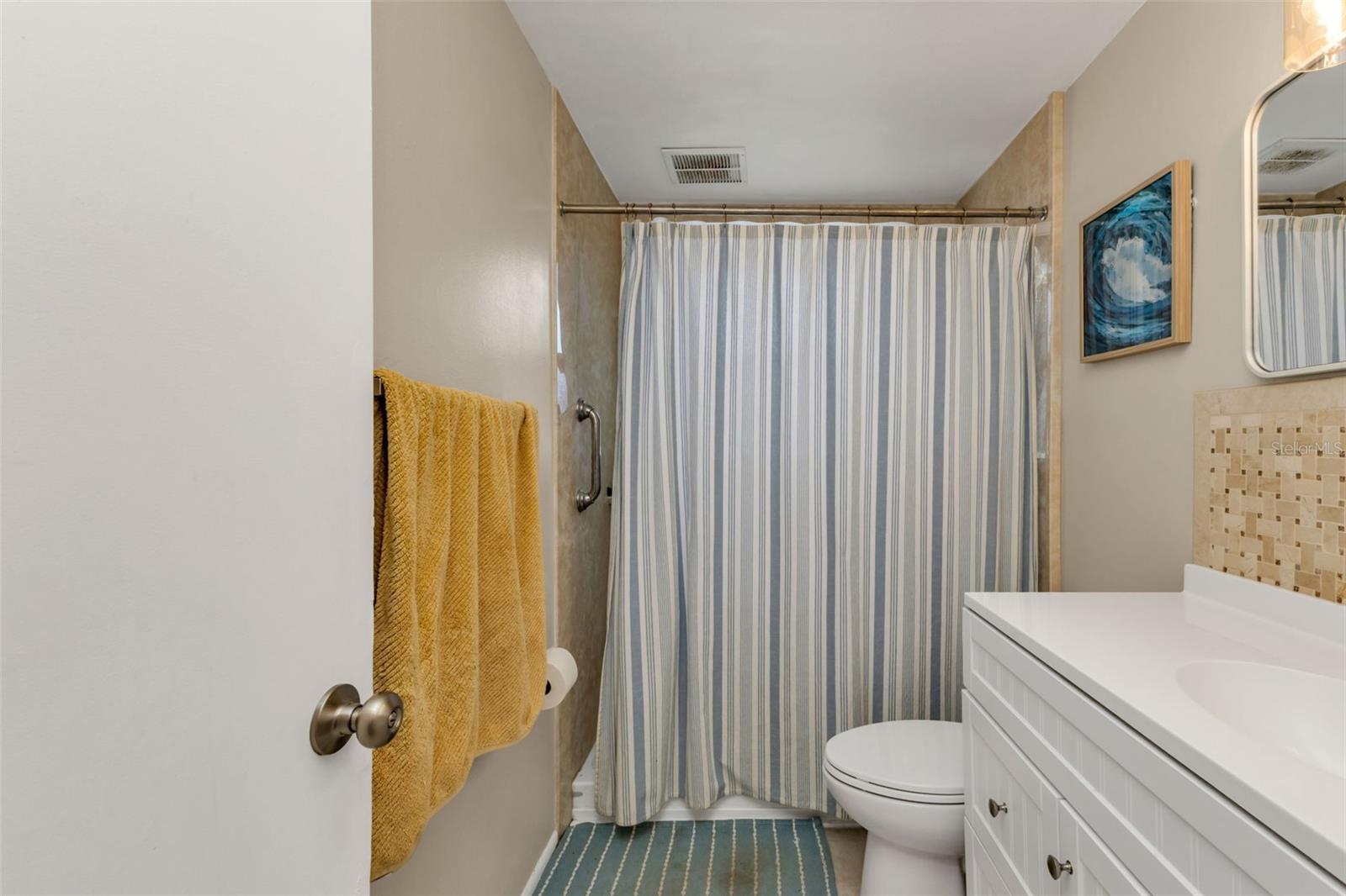 960 Darwin Rd Property Photo 18