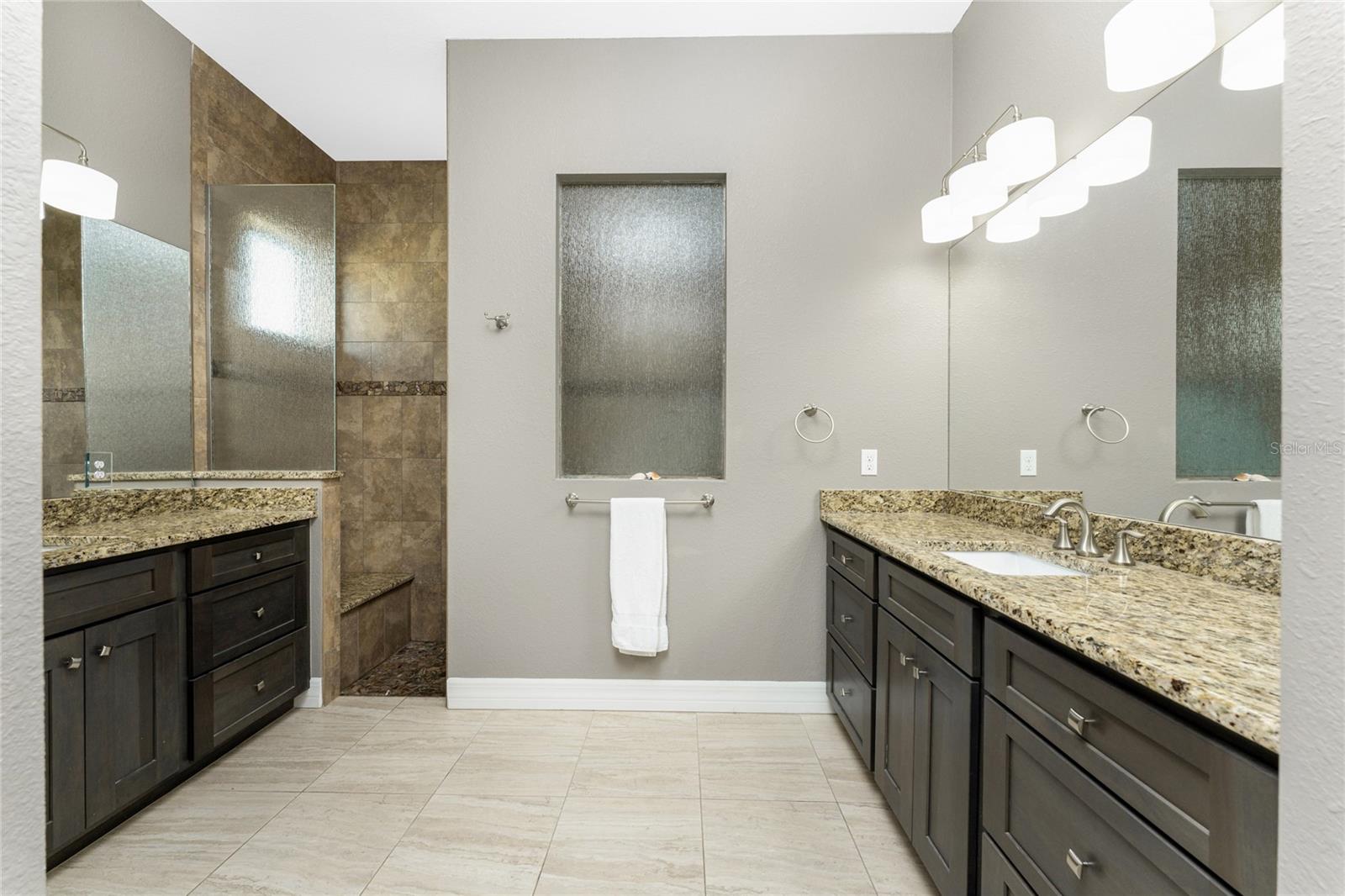 174 Rotonda Blvd E Property Photo 25