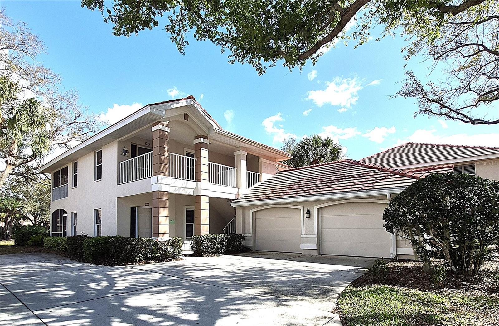 14016 Willow Glen Ct #212 Property Photo 1