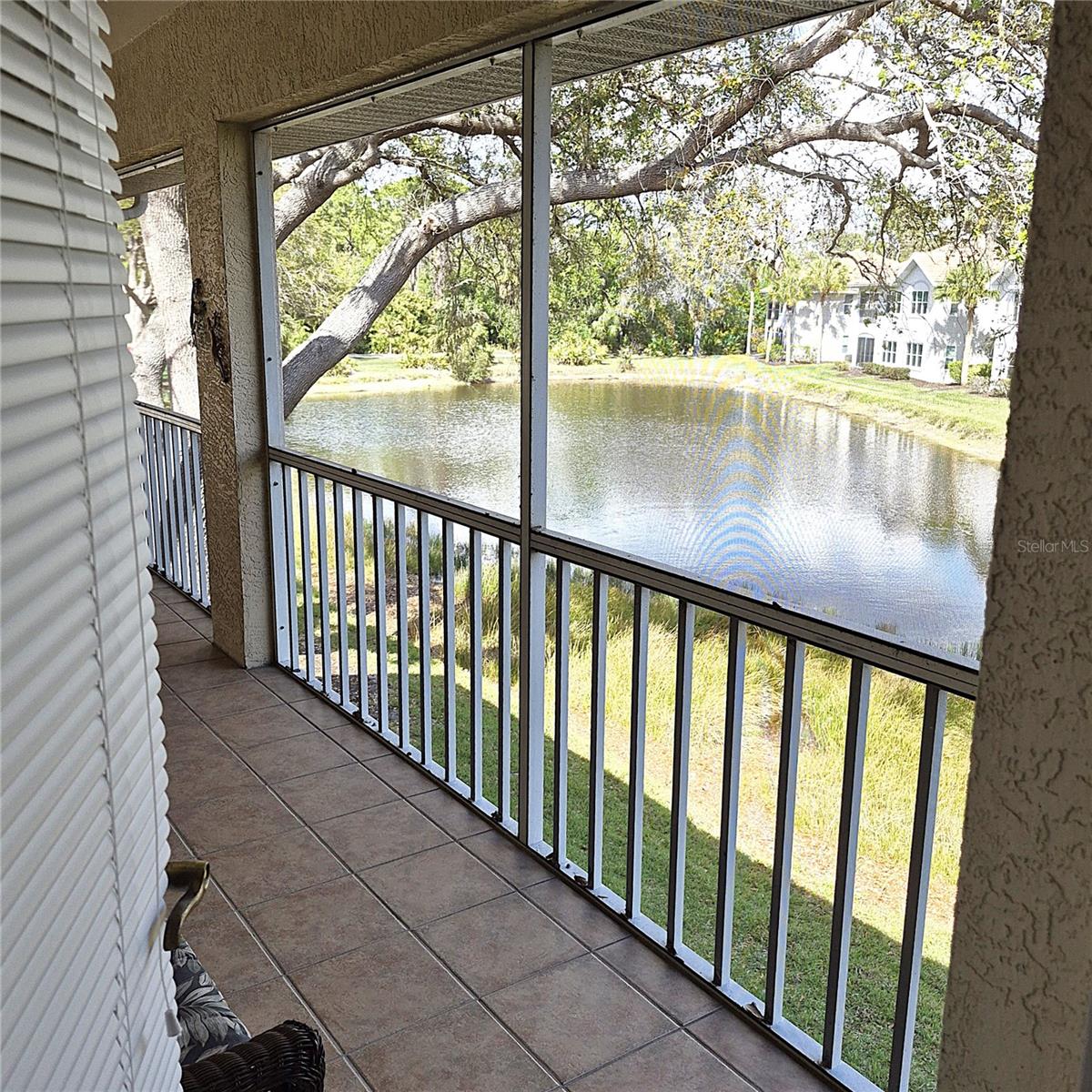 14016 Willow Glen Ct #212 Property Photo 4