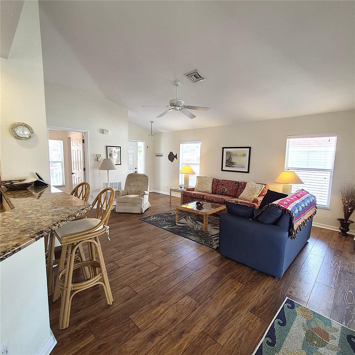 14016 Willow Glen Ct #212 Property Photo 9