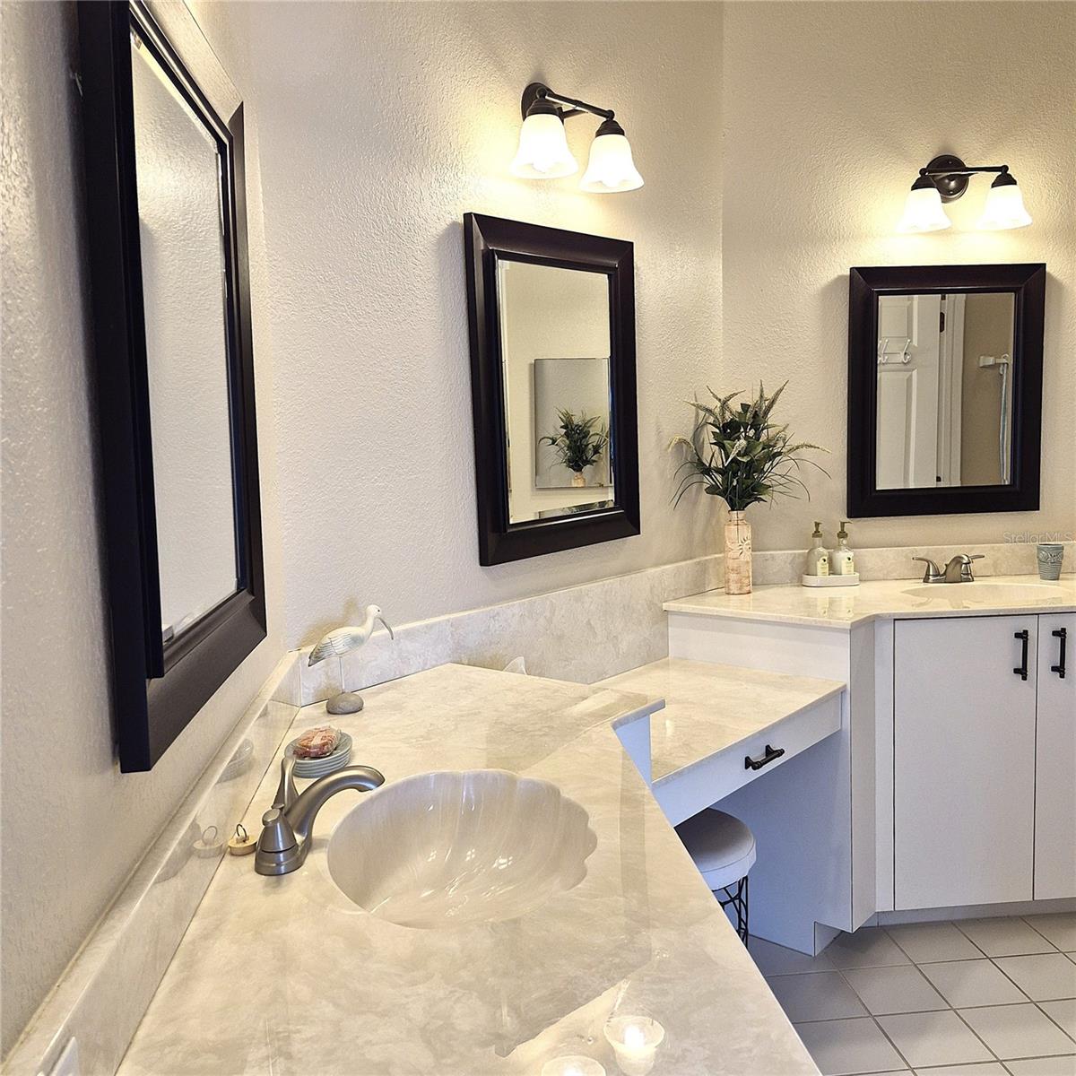 14016 Willow Glen Ct #212 Property Photo 30