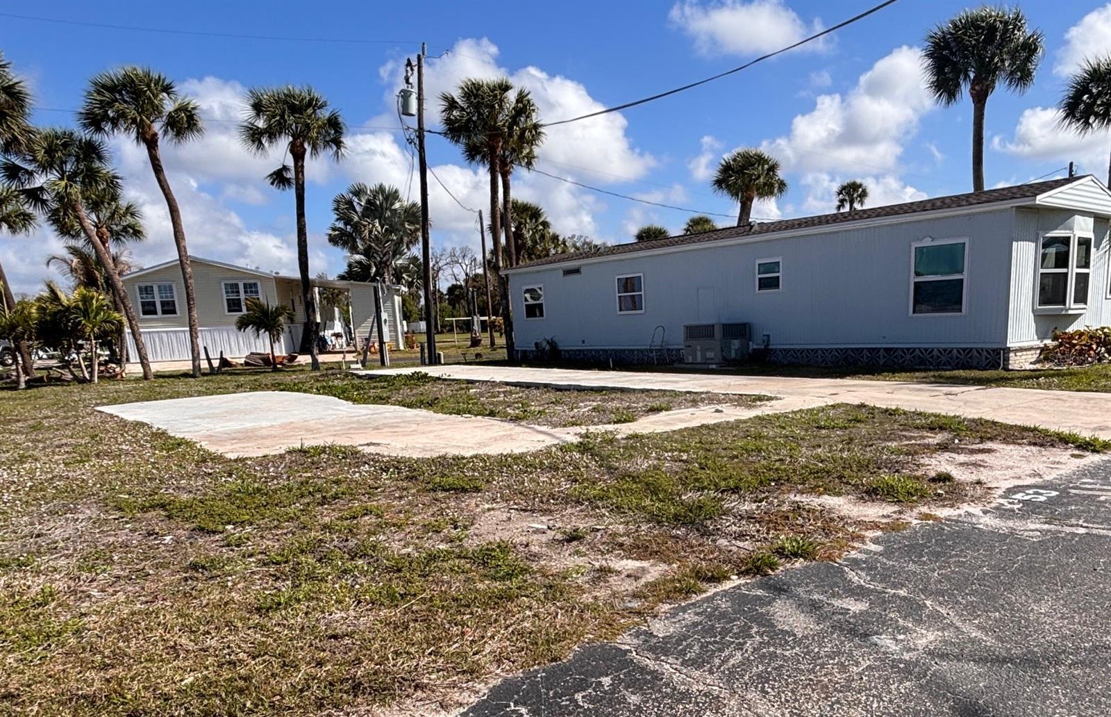7500 Park Pointe Dr #53 Property Photo 3