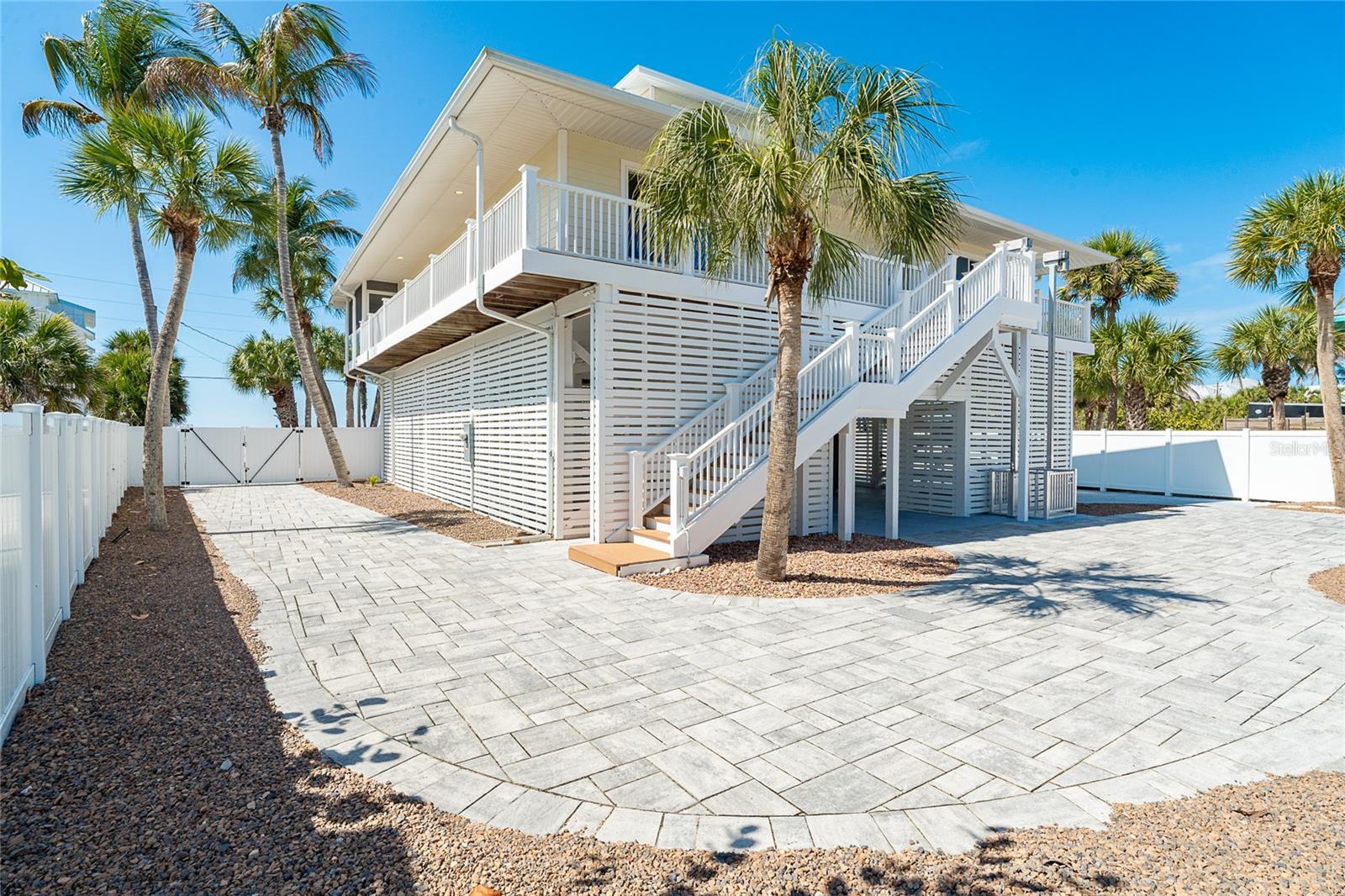 230 N Gulf Blvd Property Photo 8